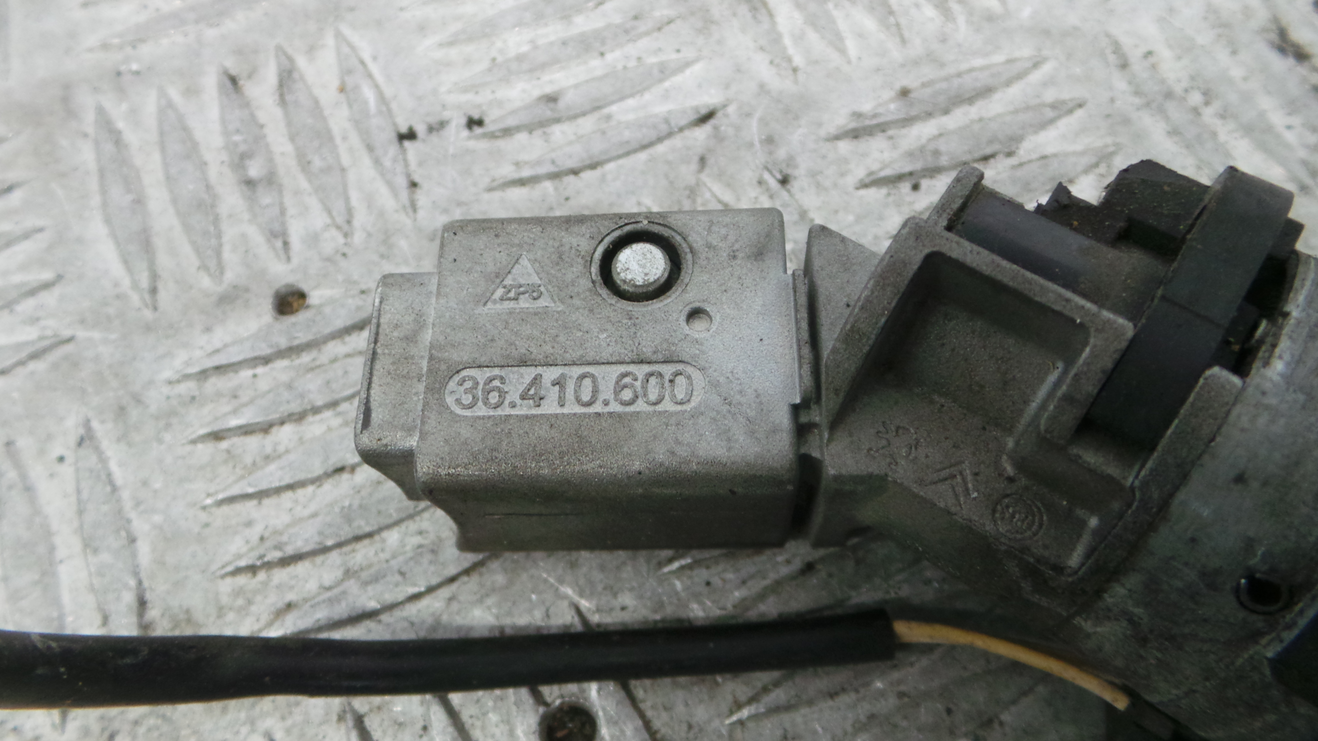 Canhão de ignição 36410600 - PEUGEOT 308 I (4A_, 4C_)-36671377