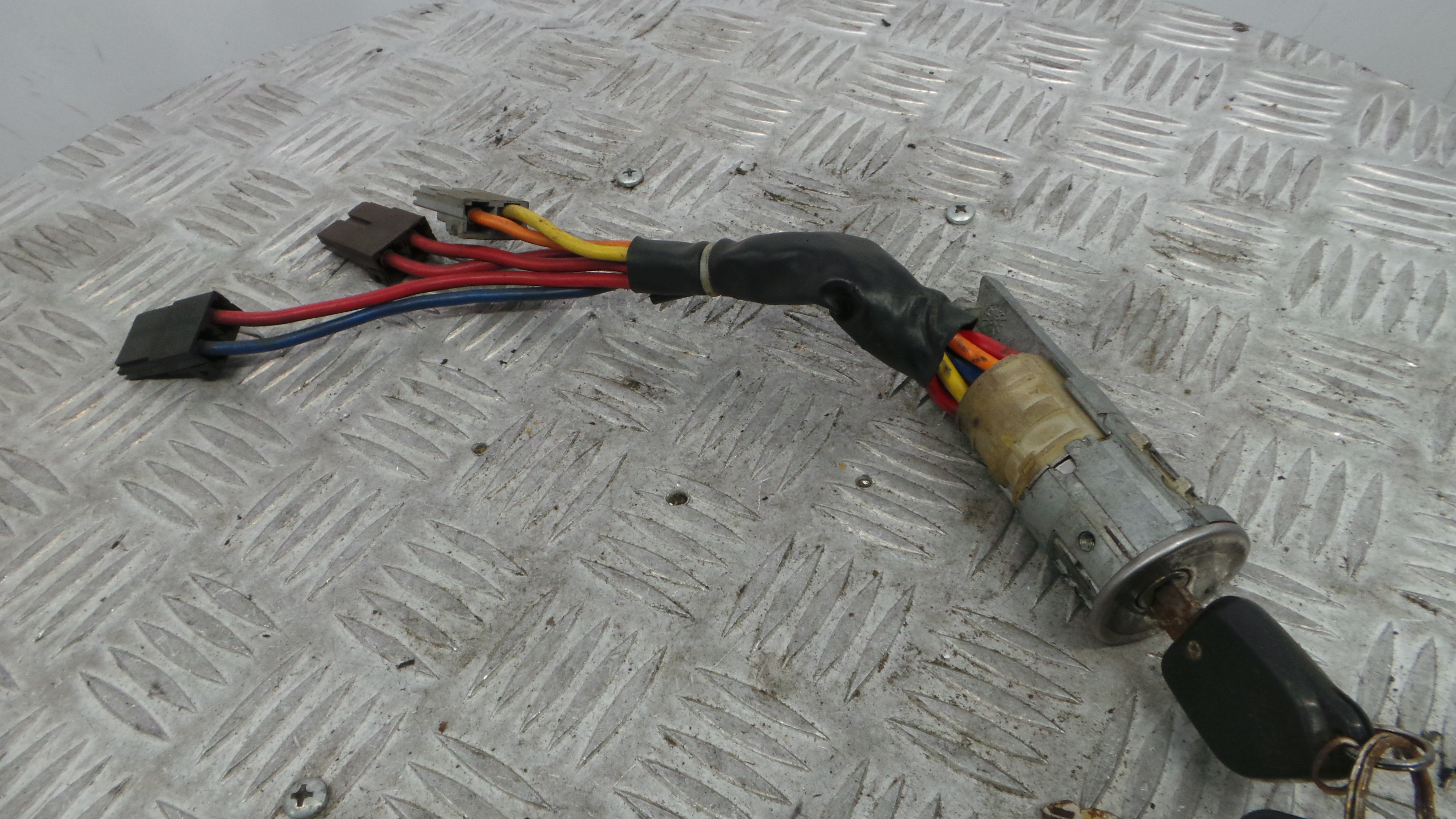 Canhão de ignição 4162P3 - PEUGEOT 106 II (1A_, 1C_)-36671646 Canhão de ignição 4162P3 - PEUGEOT 106 II (1A_, 1C_)-36671646