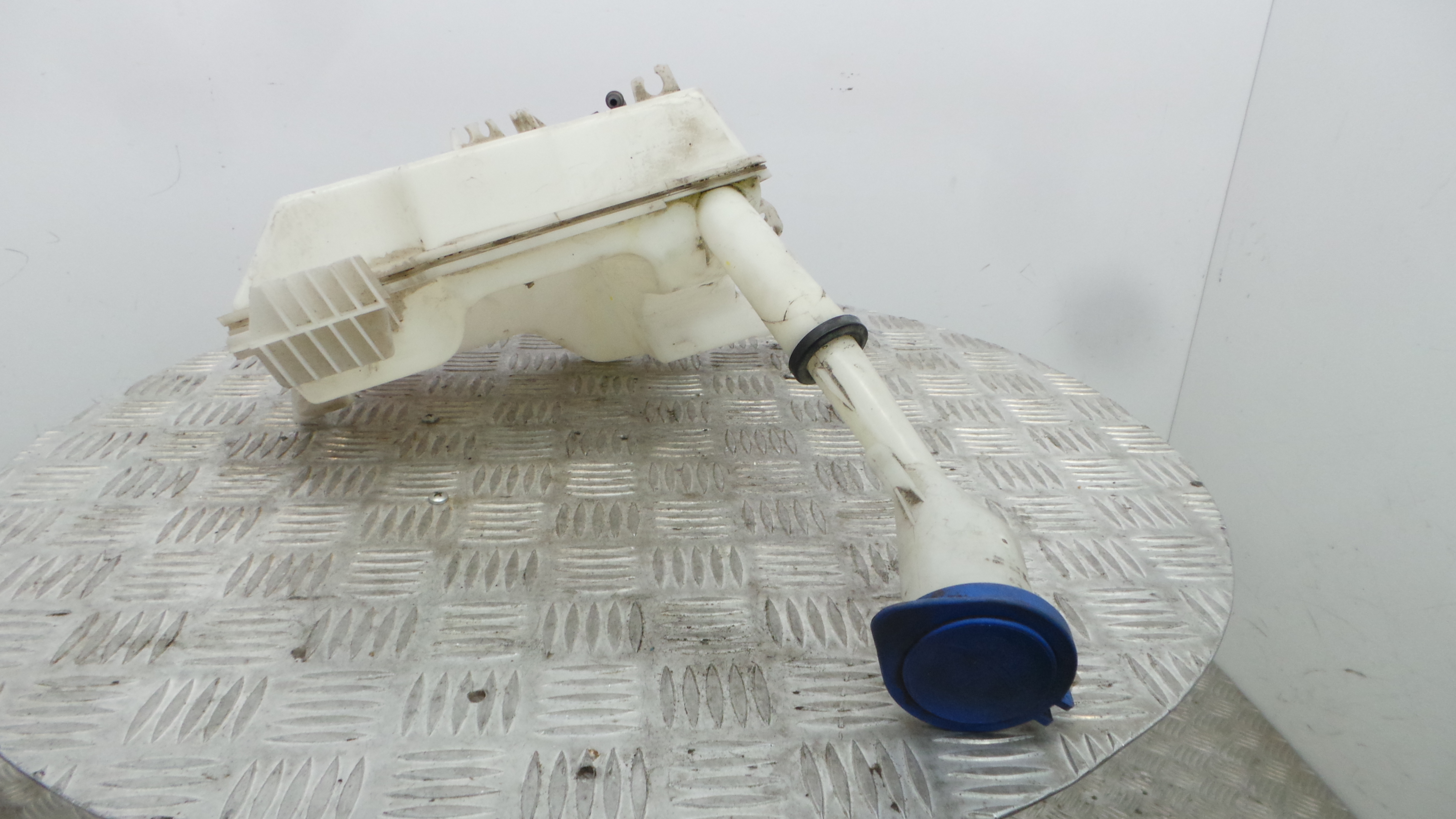 Deposito Reservatório Limpa Vidros Para Brisas BV61-17B613-A - FORD FOCUS III Turnier-36675947