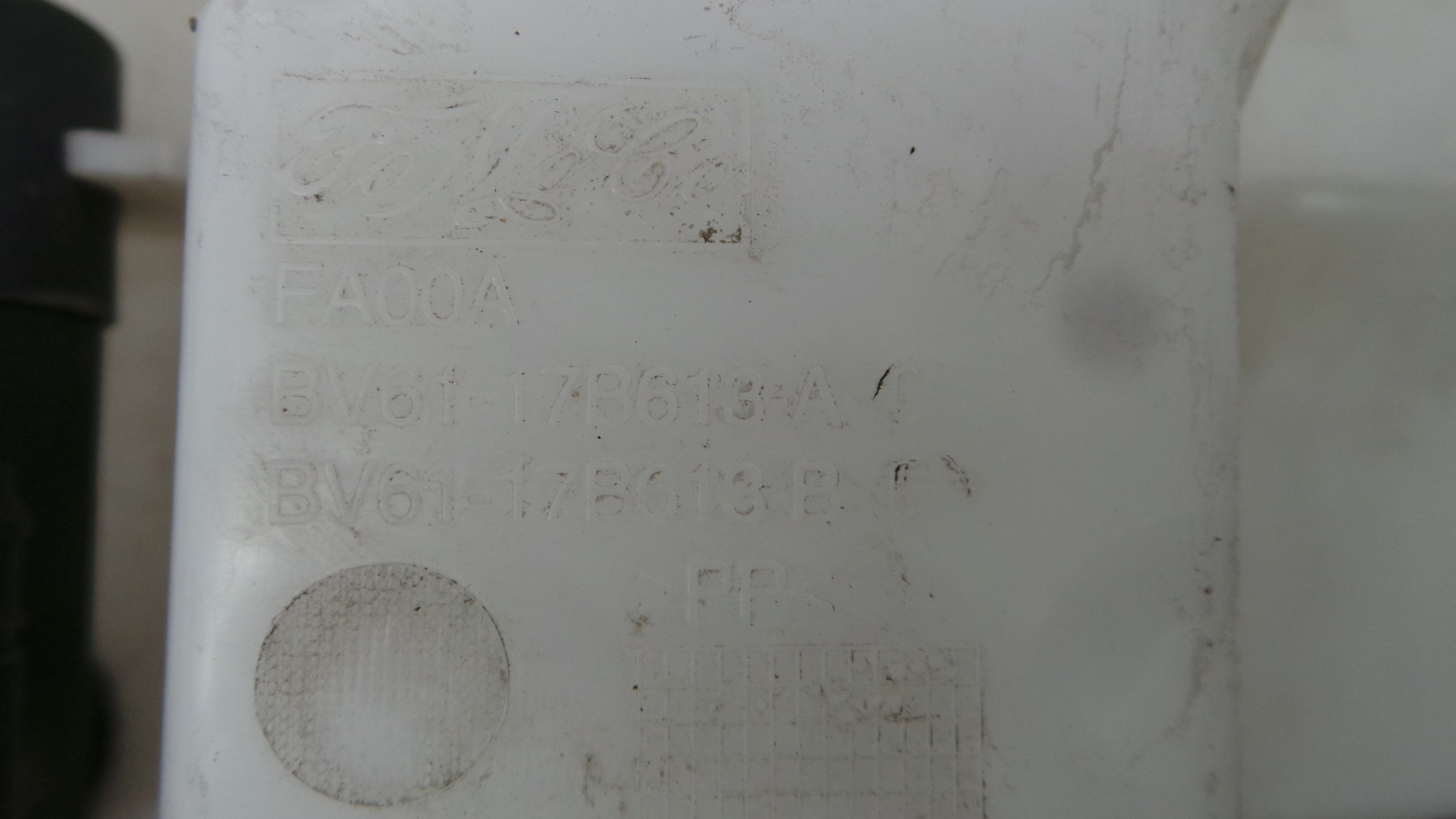 Deposito Reservatório Limpa Vidros Para Brisas BV61-17B613-A - FORD FOCUS III Turnier-36675947