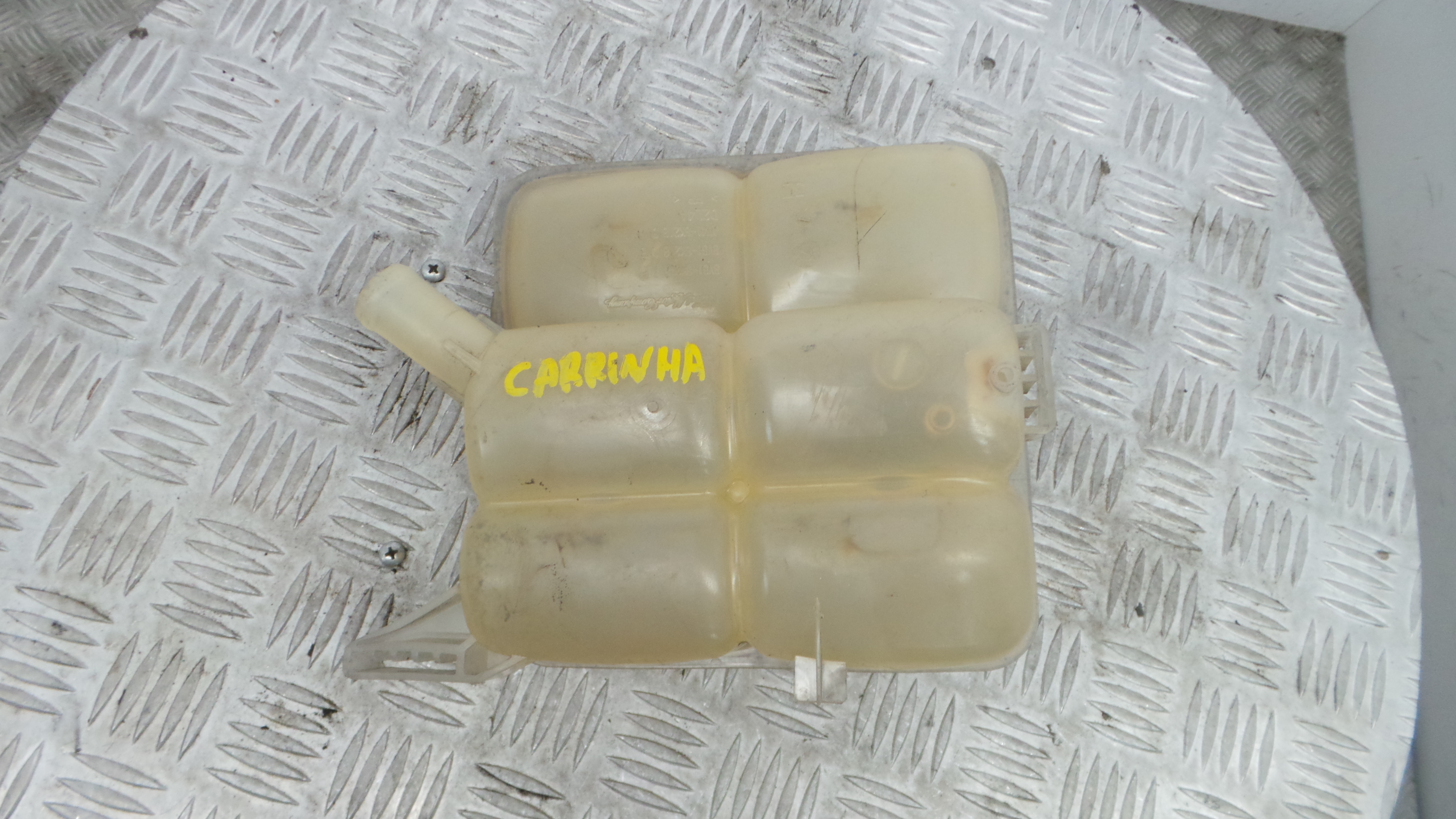 Depósito Água Radiador / Vazo de Expansao 8V61-8K218-AE - FORD FOCUS III Turnier-36675956