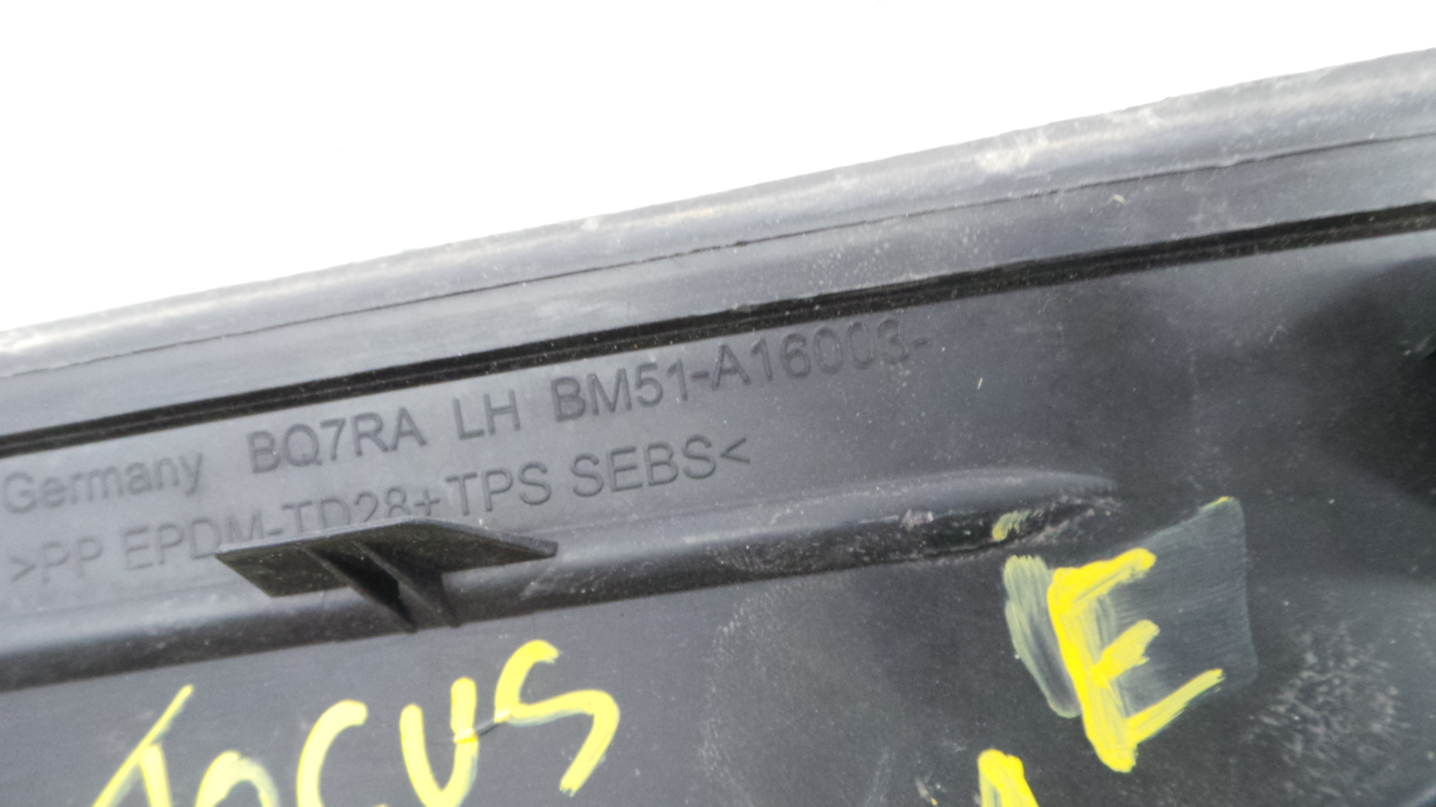 acabamento de espelho BM51-A16003 - FORD FOCUS III Turnier-36676043