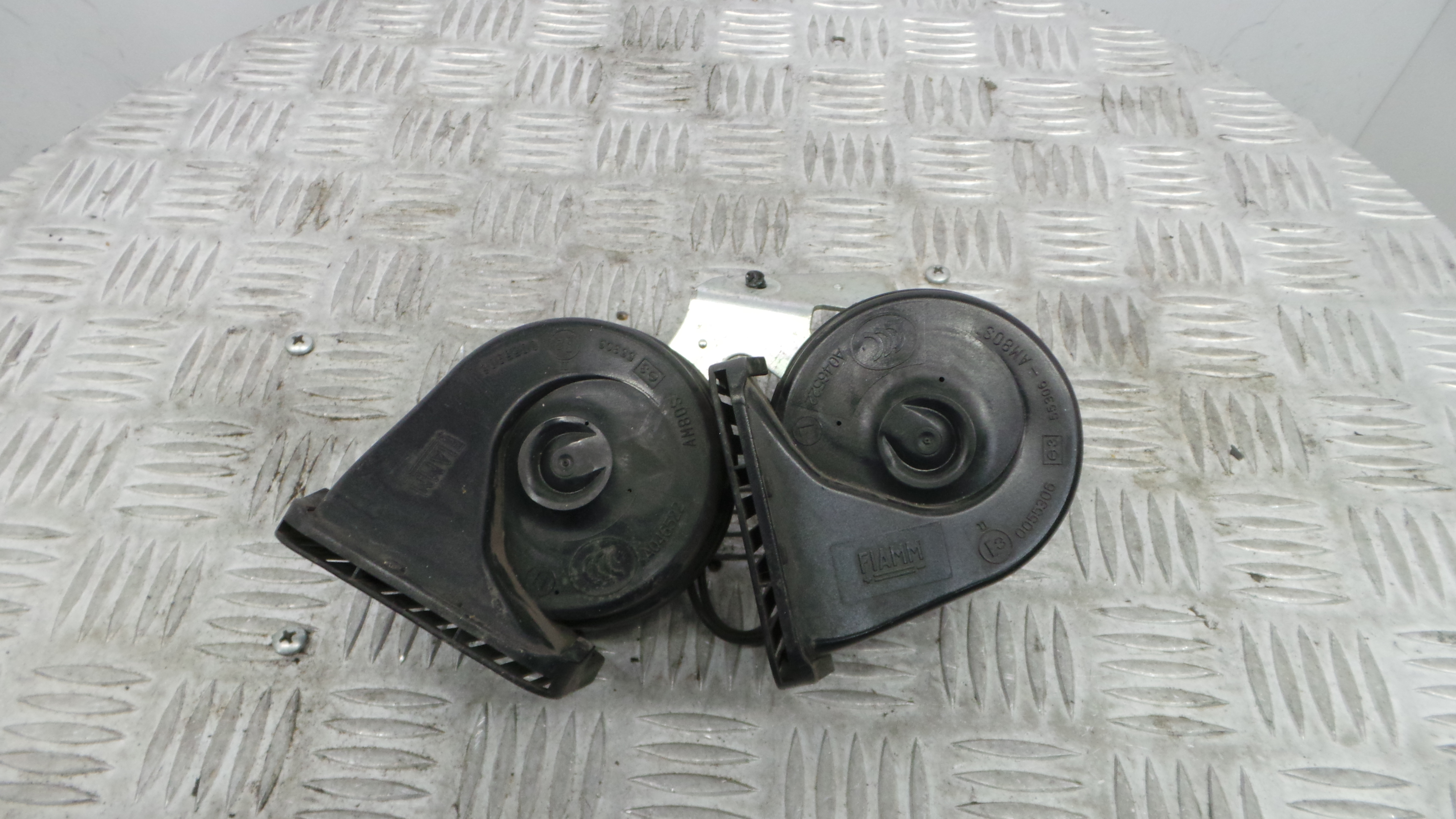 Buzina 1764910 - FORD FOCUS III Turnier-36676168 Buzina 1764910 - FORD FOCUS III Turnier-36676168