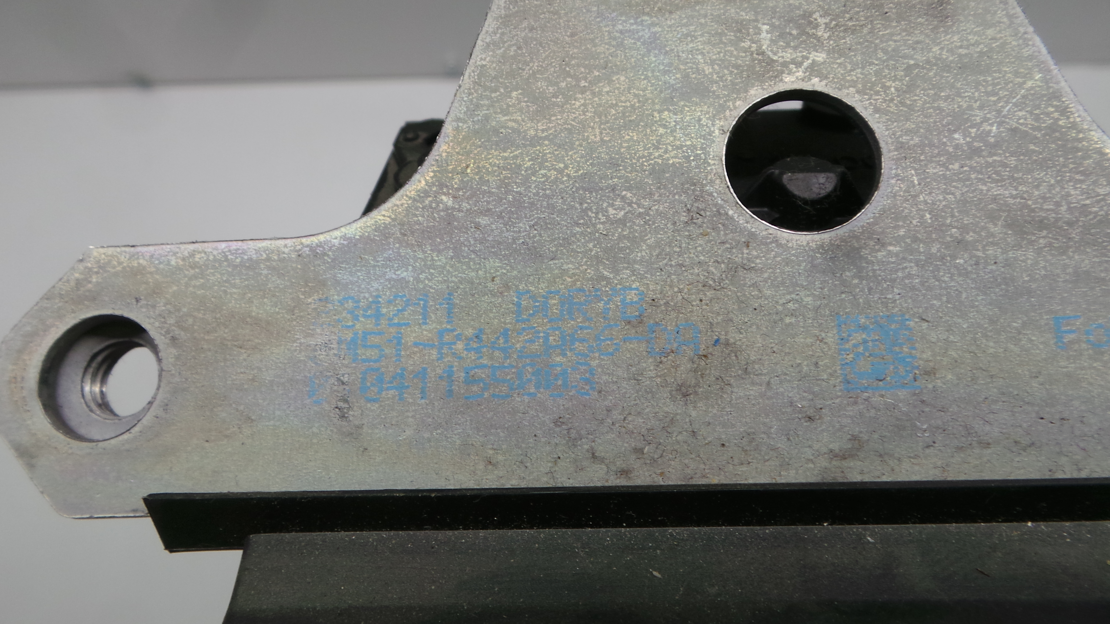 Fecho Mala 8M51-R442A66-DA - FORD FOCUS III Turnier-36676315