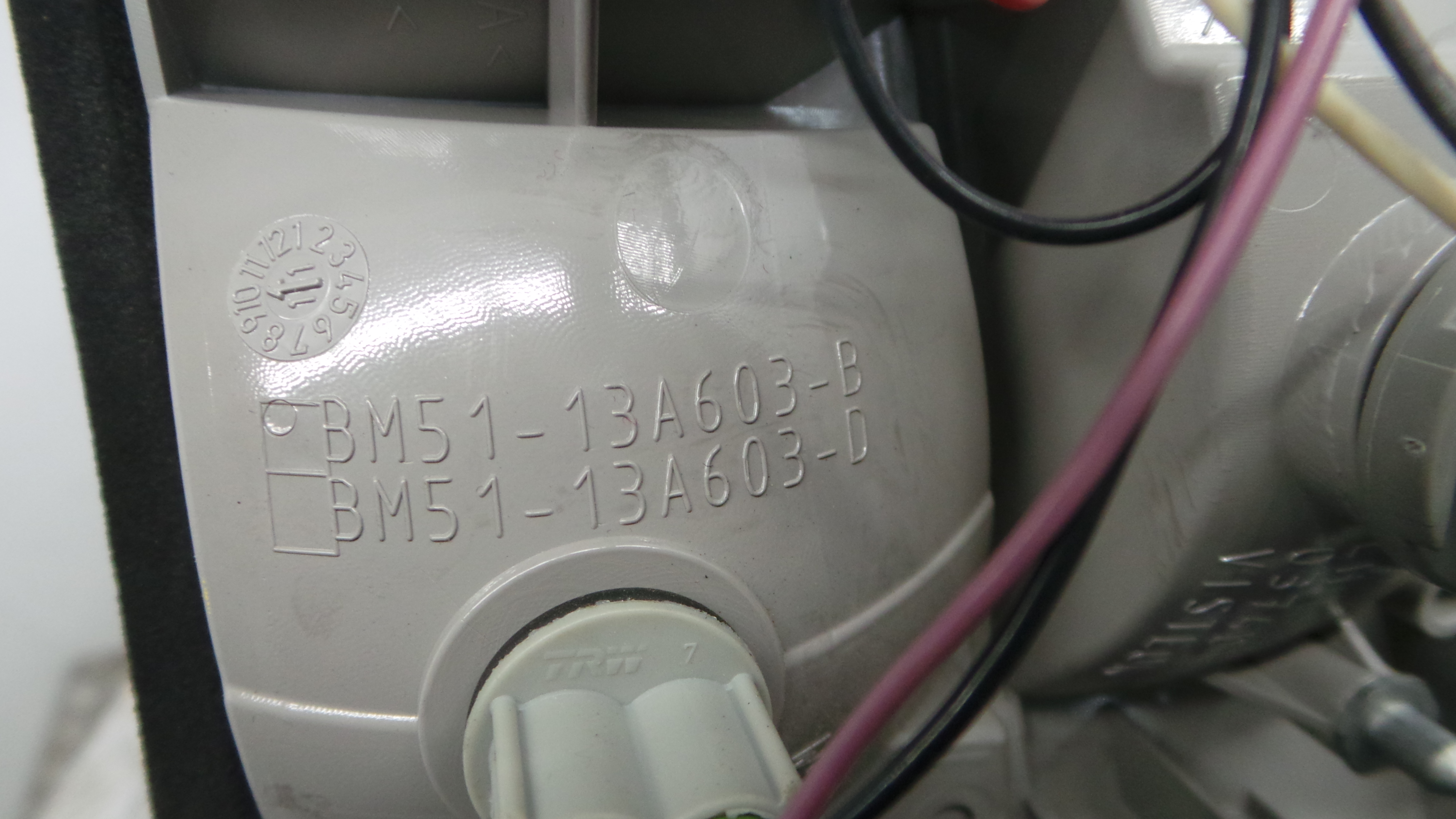 Farolim Mala Trás Esq  BM51-13A603-BB - FORD FOCUS III Turnier-36676337