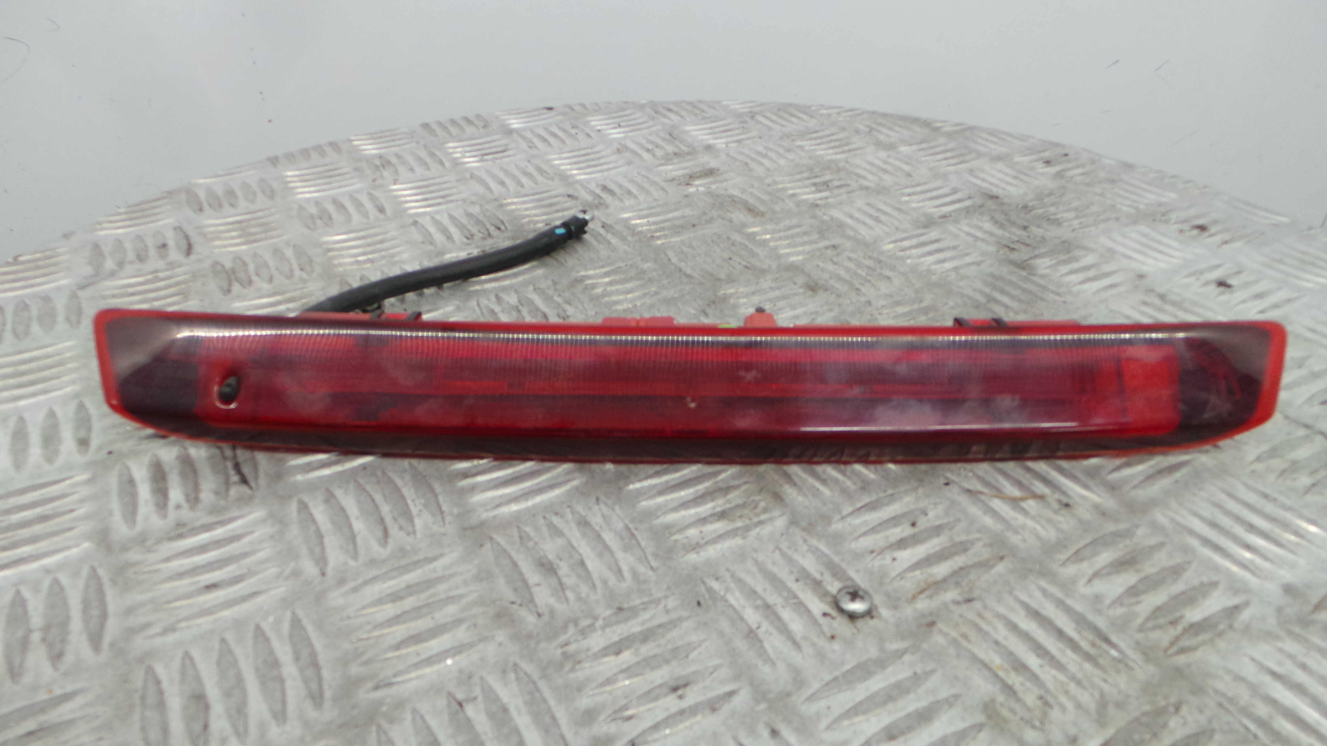 Farolim Stop Central / Luz de Stop Adicional BS71-13A601-BD - FORD FOCUS III Turnier-36676341 Farolim Stop Central / Luz de Stop Adicional BS71-13A601-BD - FORD FOCUS III Turnier-36676341