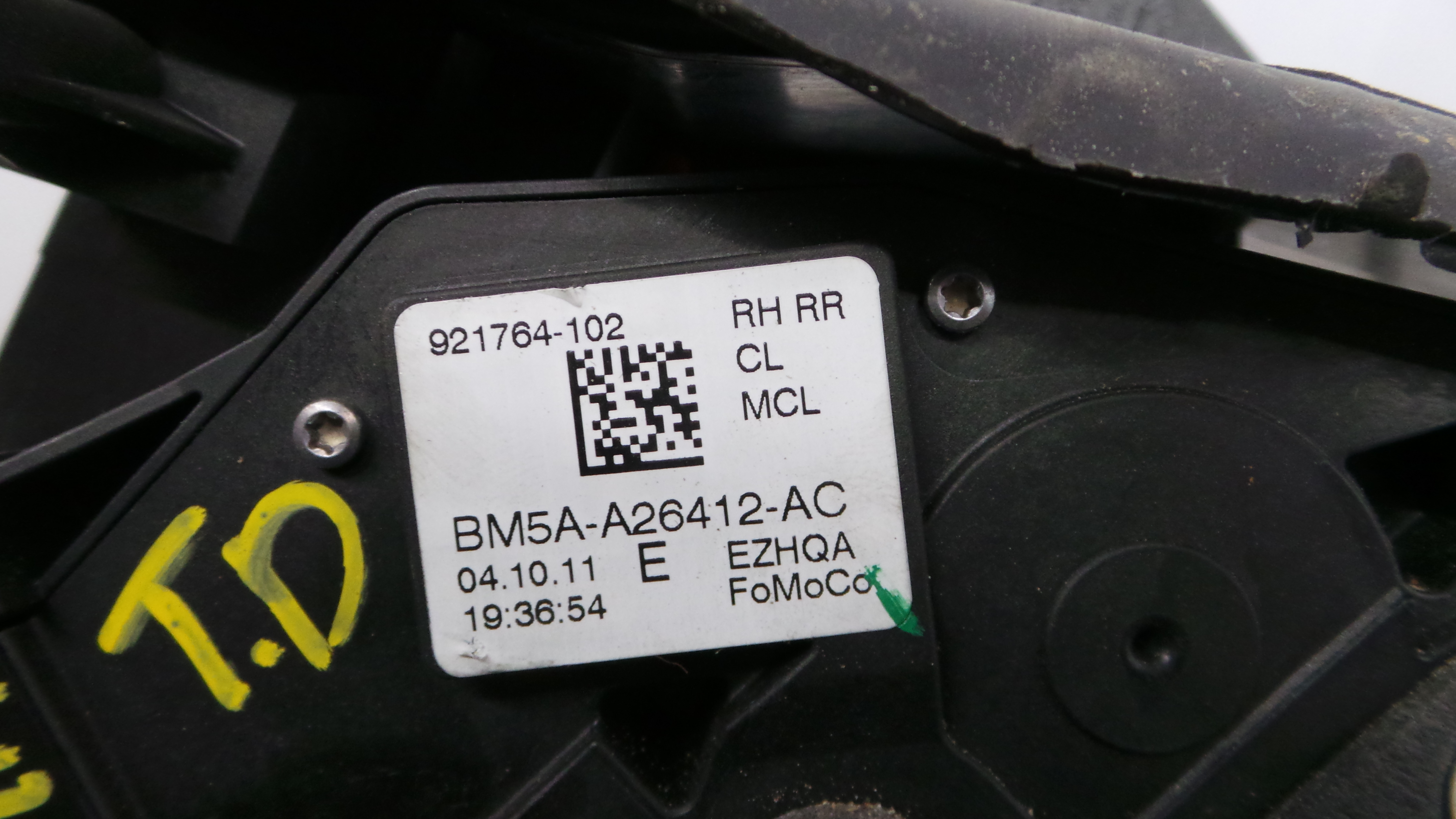 Fecho da Porta Trás Dto BM5A-A26412-AC - FORD FOCUS III Turnier-36676350