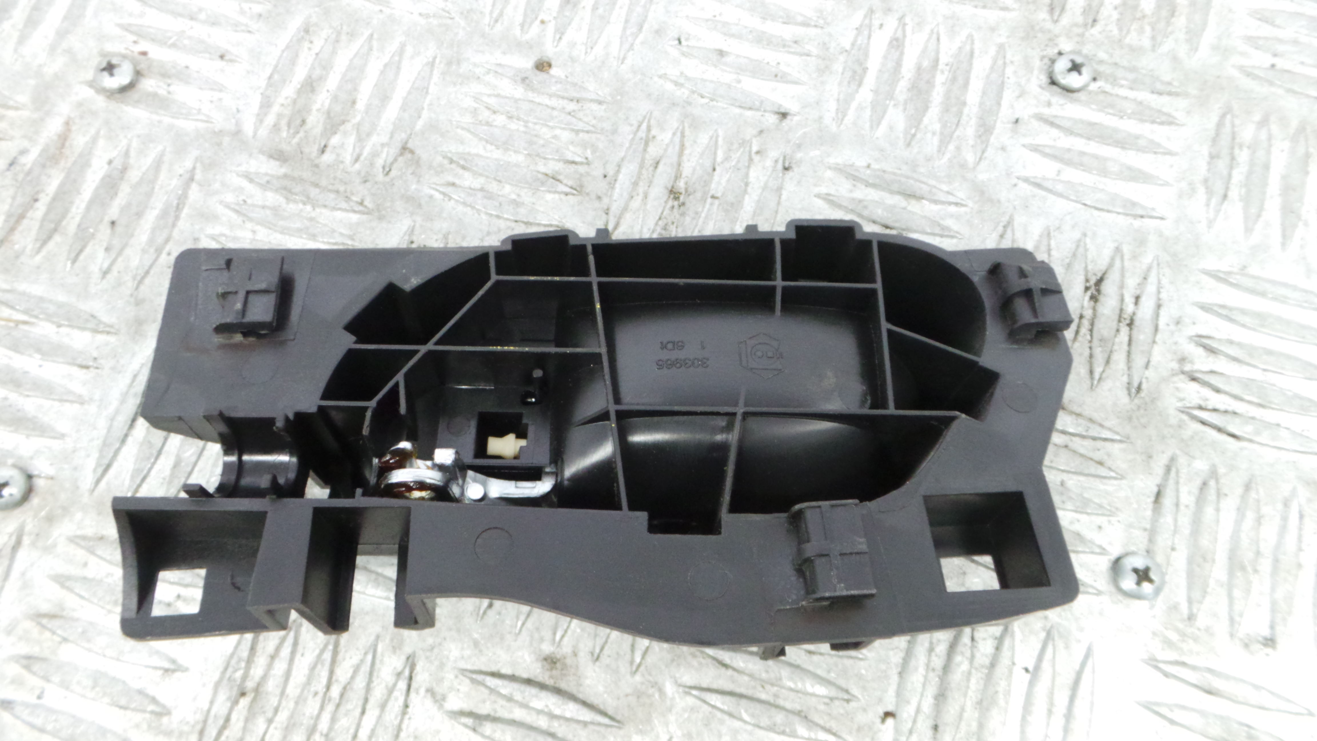 Puxador Interior Frente Direita 96555516VV - PEUGEOT 2008 I (CU_)-36676369