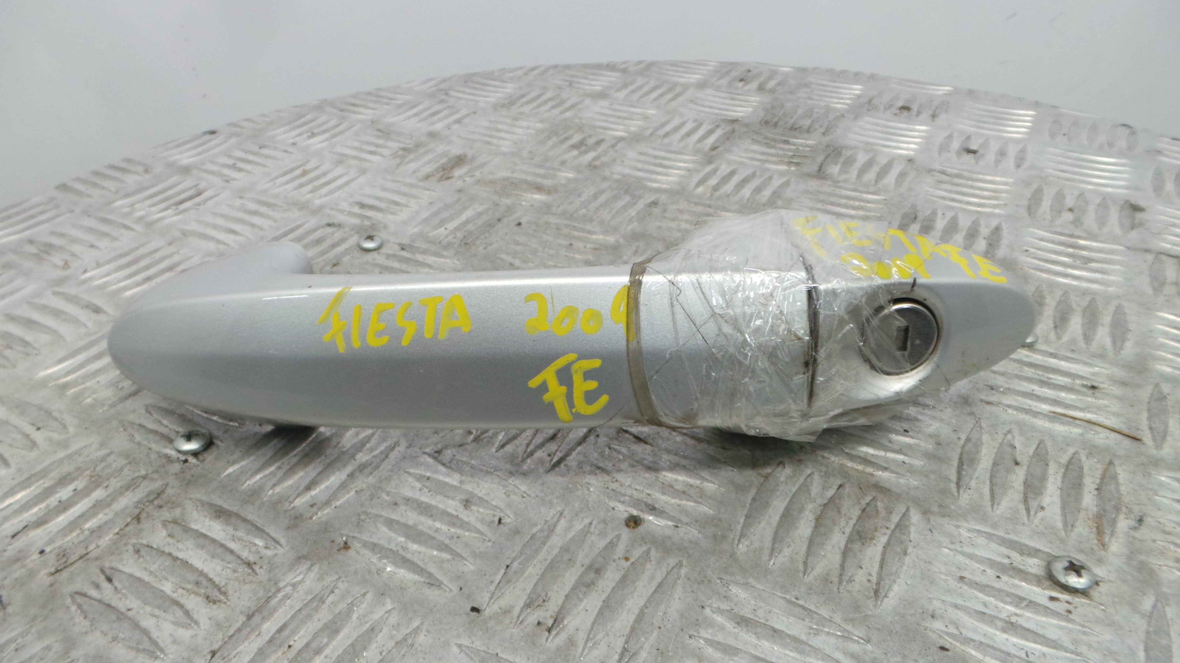 Puxador Exterior Frente Esquerdo 1596773 - FORD FIESTA VI (CB1, CCN)-36676379