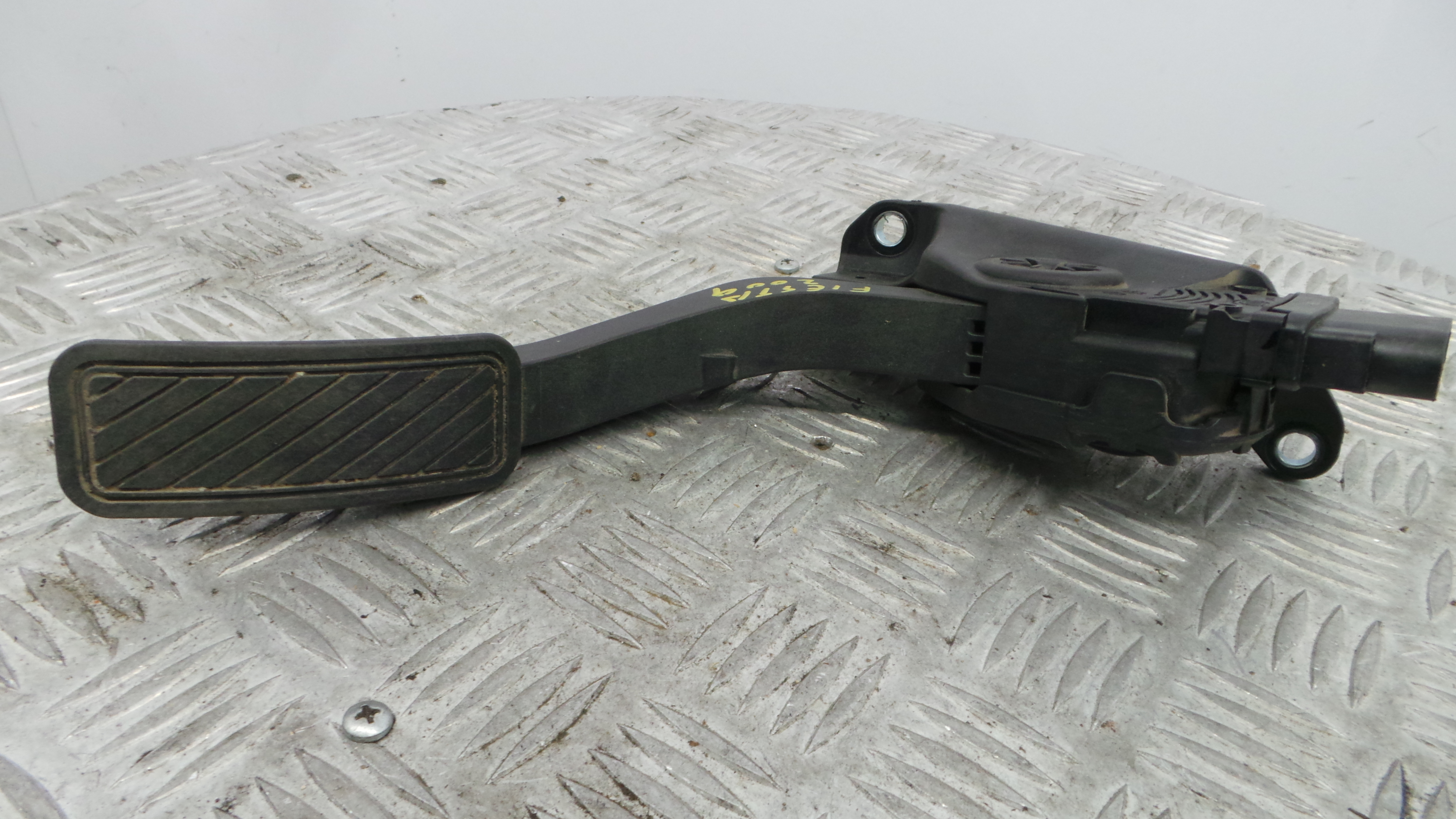 Pedal do Acelerador 8V21-9F836-AA - FORD FIESTA VI (CB1, CCN)-36676586