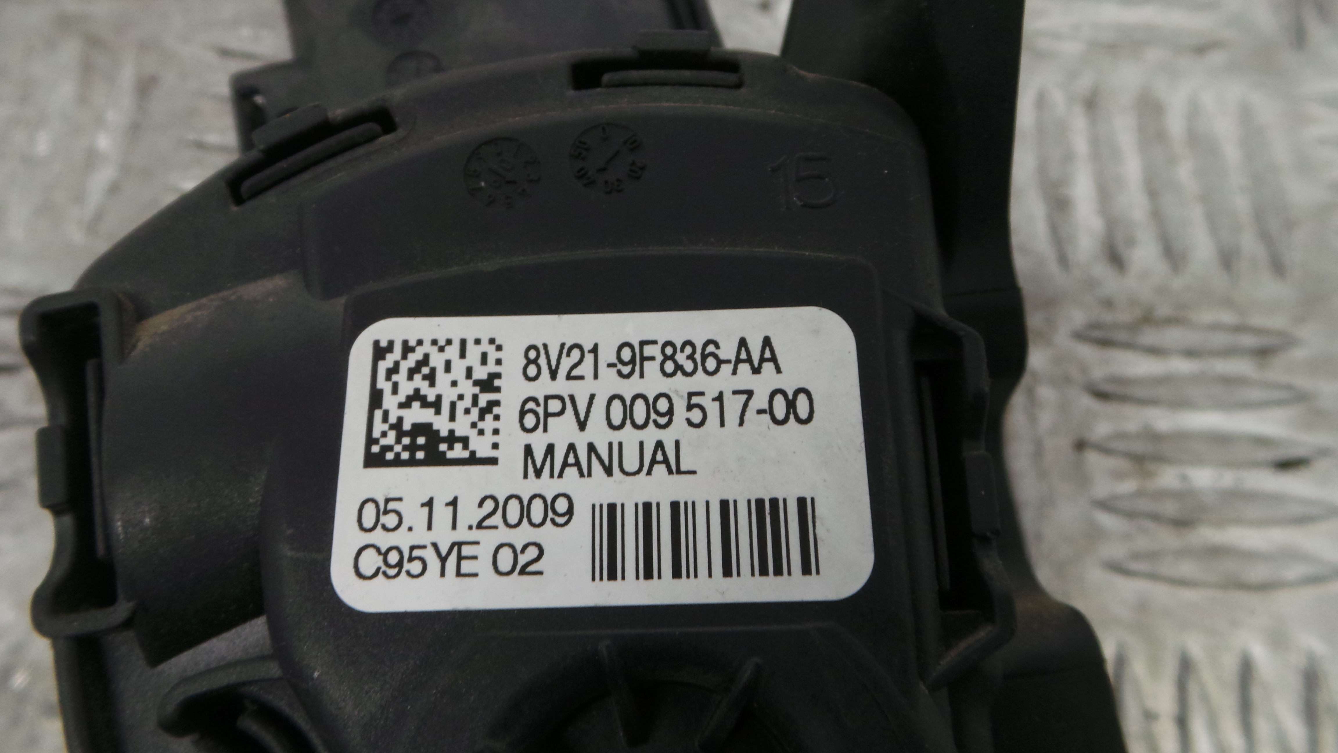 Pedal do Acelerador 8V21-9F836-AA - FORD FIESTA VI (CB1, CCN)-36676586