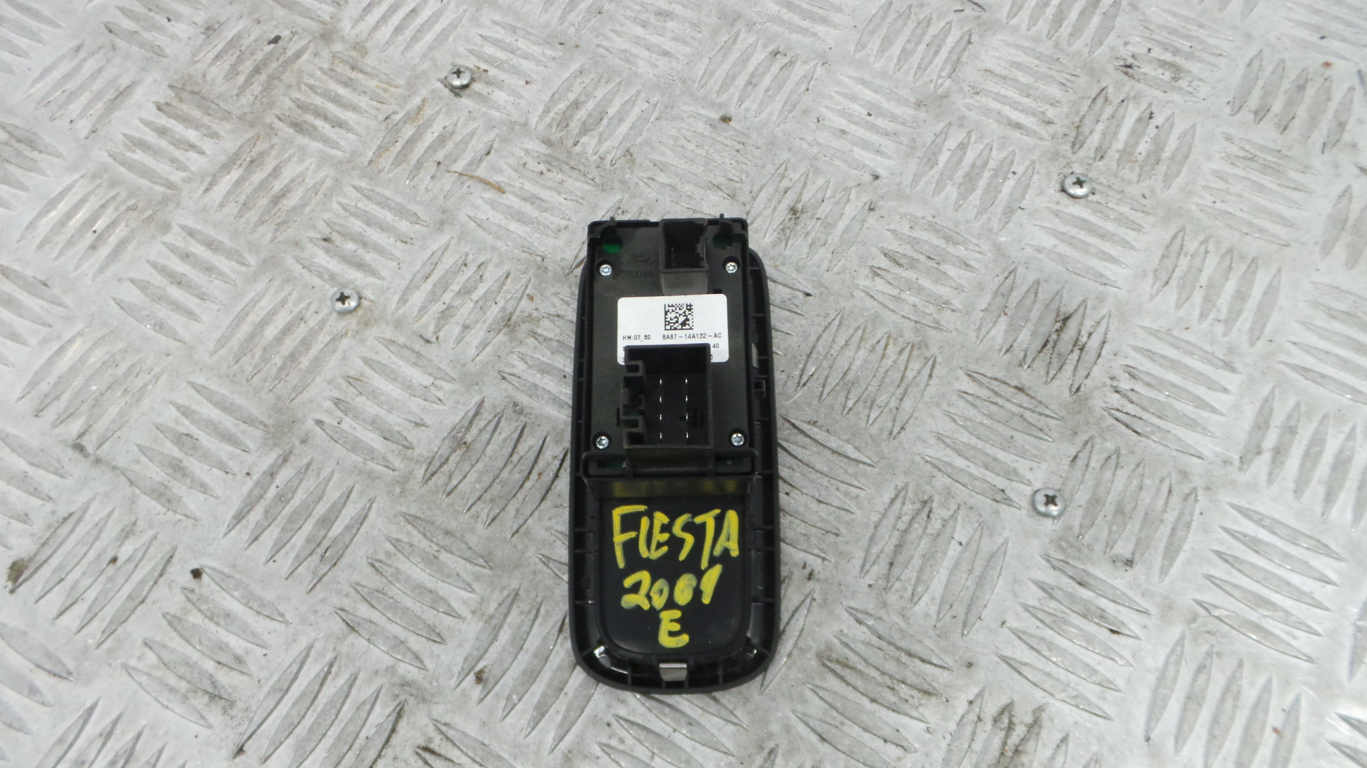 Interruptor / Comando Elevador Vidro Frente Esq  8A6T-14A132-AC - FORD FIESTA VI (CB1, CCN)-36676620