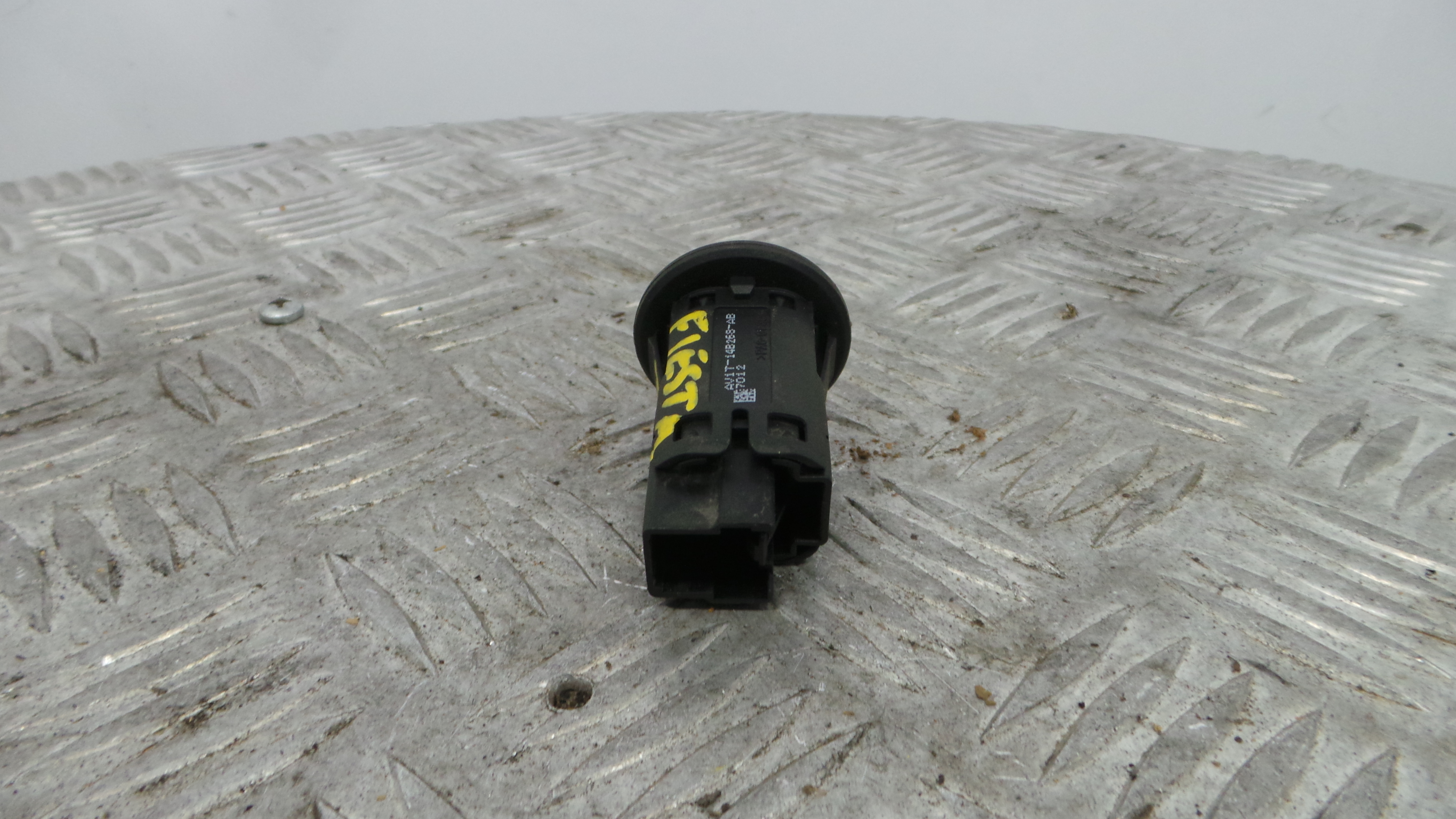 Botão Airbag Passageiro AV1T-14B268-AB - FORD FIESTA VI (CB1, CCN)-36676632