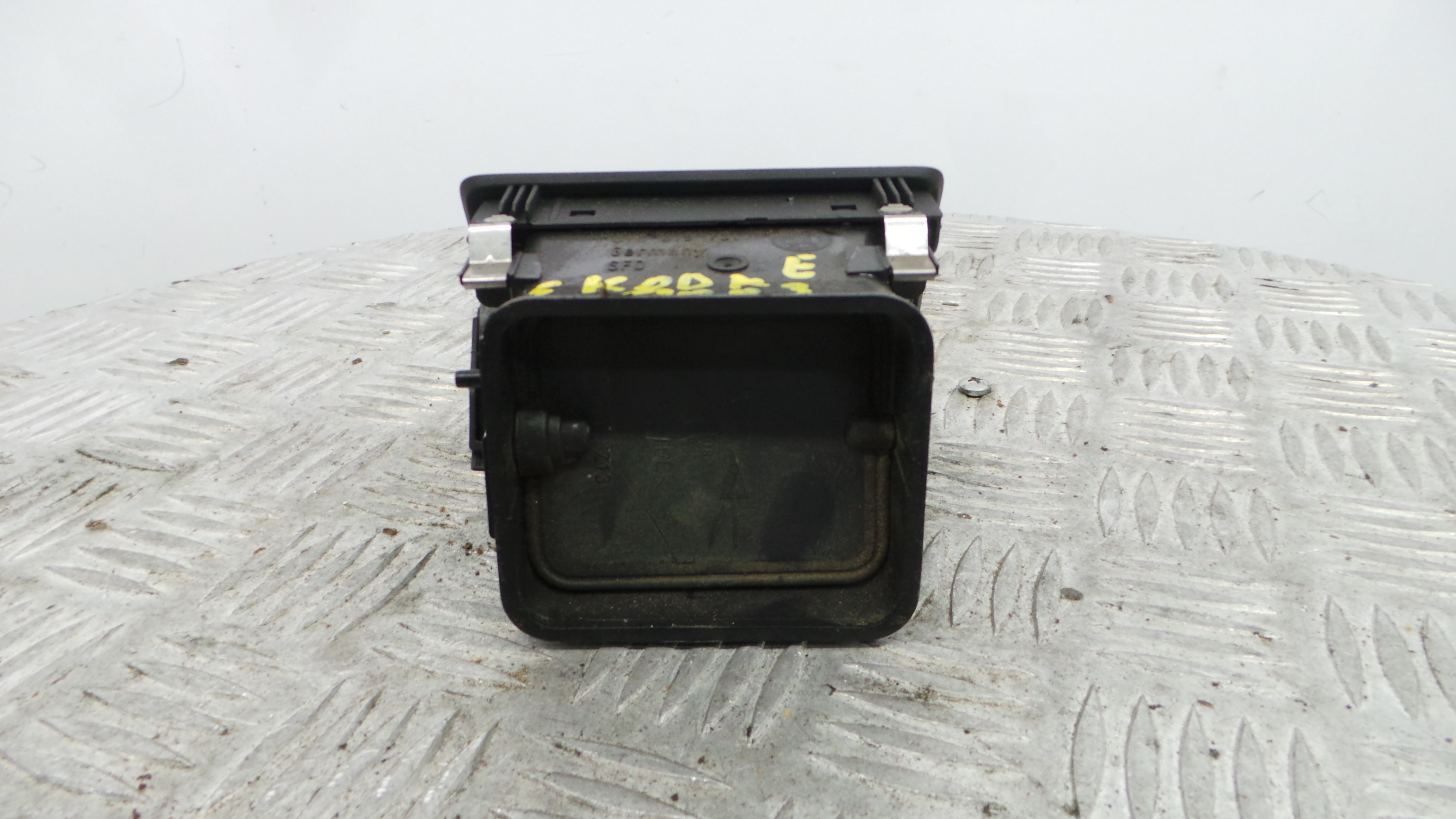 Grelha da Sofagem 6Y0819701 - SKODA FABIA I (6Y2)-36679445