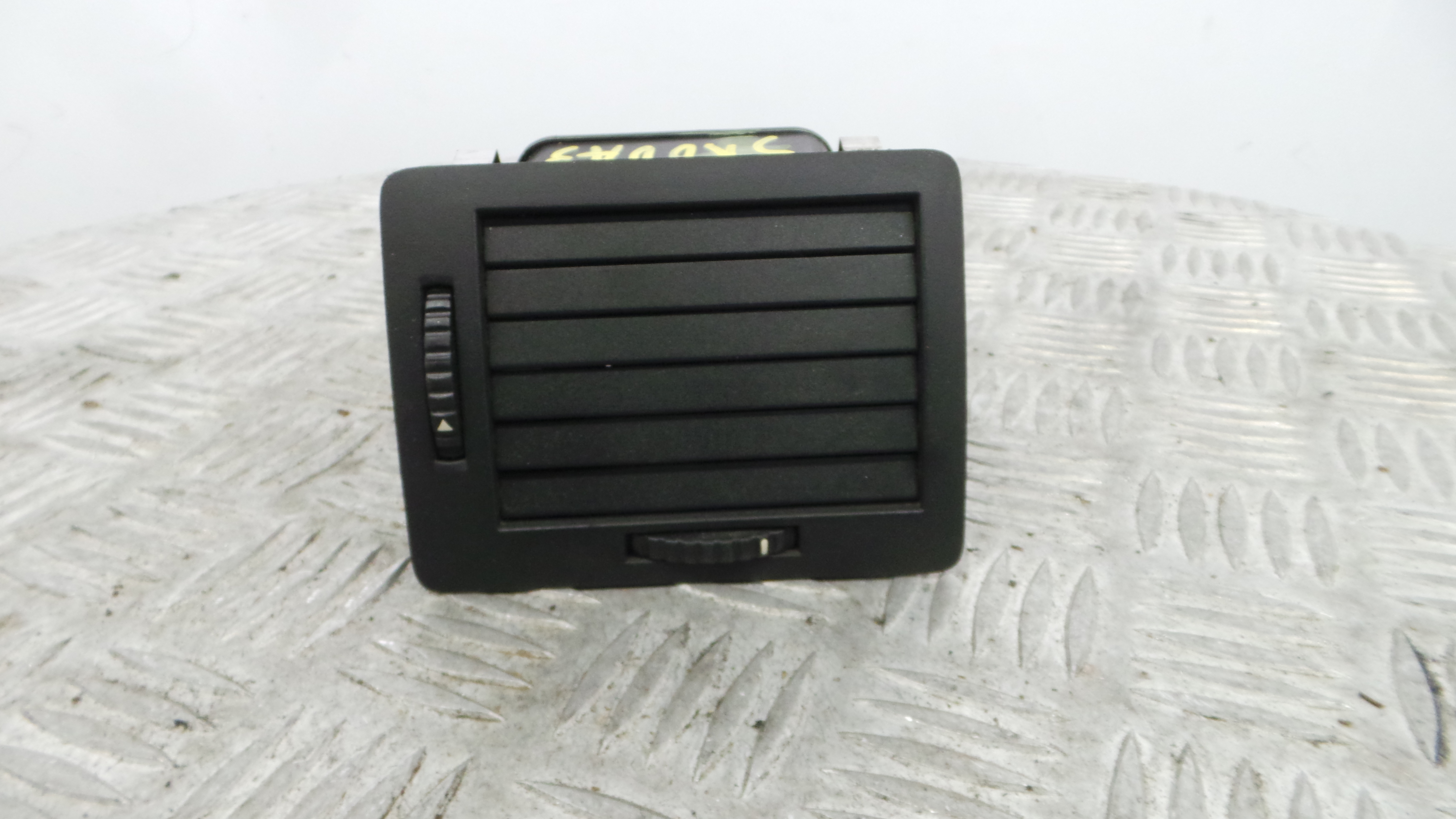 Grelha da Sofagem 6Y0819702 - SKODA FABIA I (6Y2)-36679448 Grelha da Sofagem 6Y0819702 - SKODA FABIA I (6Y2)-36679448