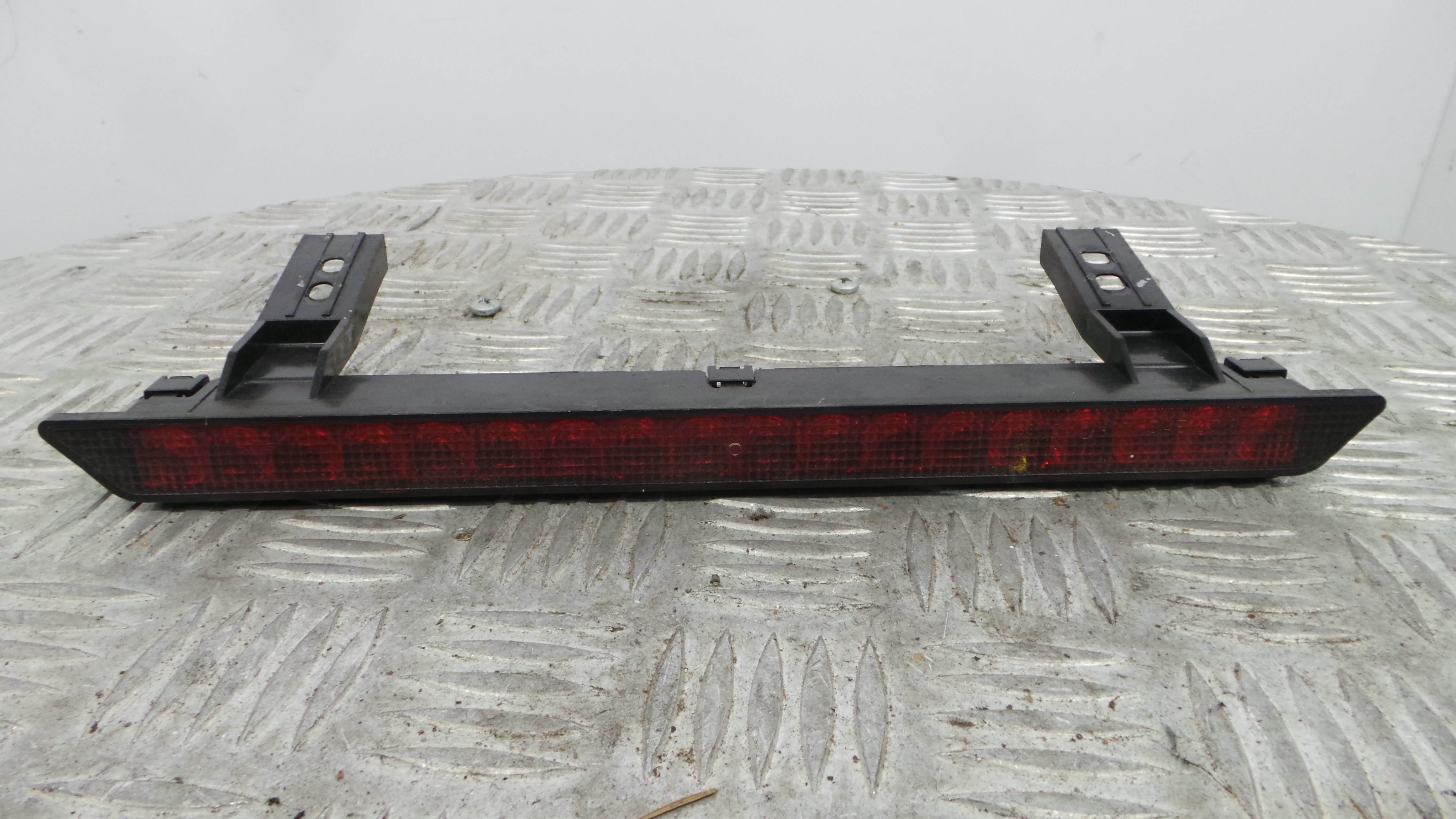 Farolim Stop Central / Luz de Stop Adicional 6Y6945097A - SKODA FABIA I (6Y2)-36679459 Farolim Stop Central / Luz de Stop Adicional 6Y6945097A - SKODA FABIA I (6Y2)-36679459