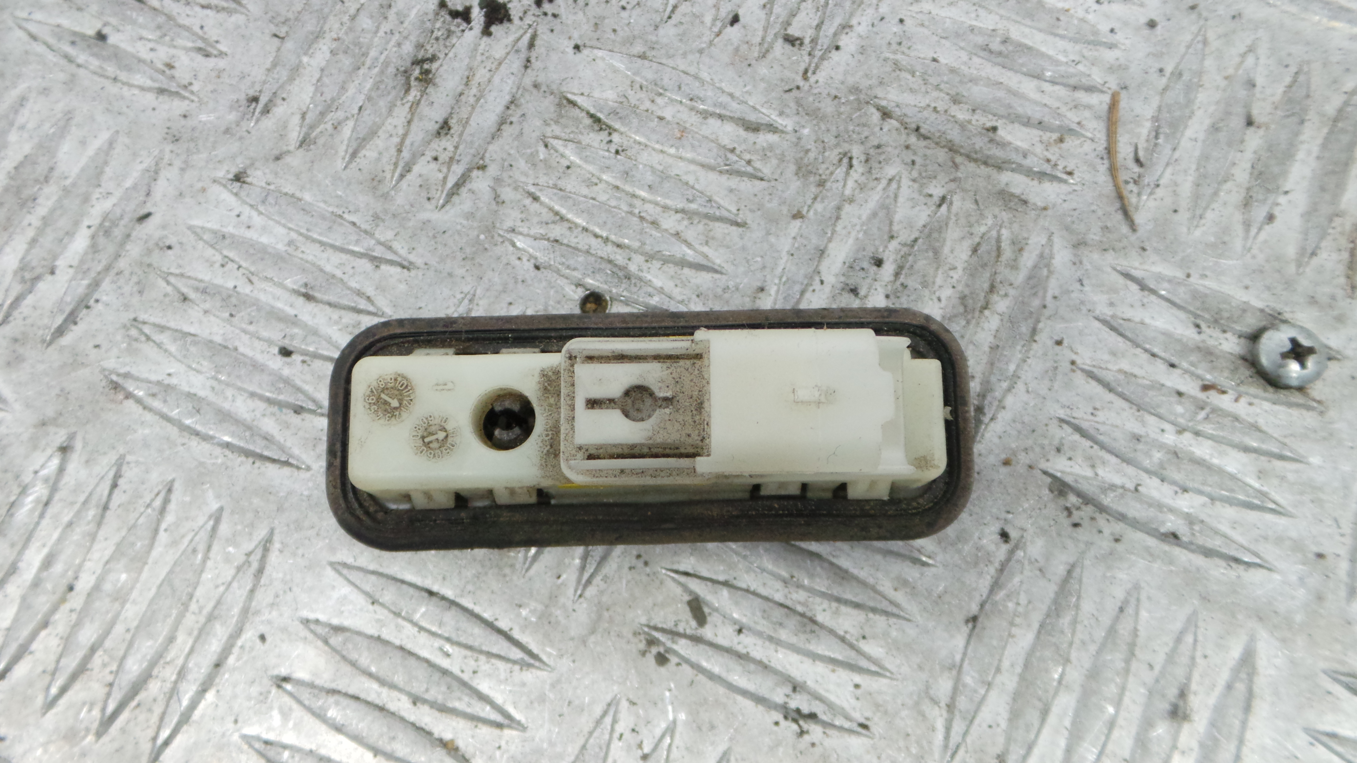 	Interruptor / Comando Mala 6490CN - CITROËN C3 II (SC_)-36680674