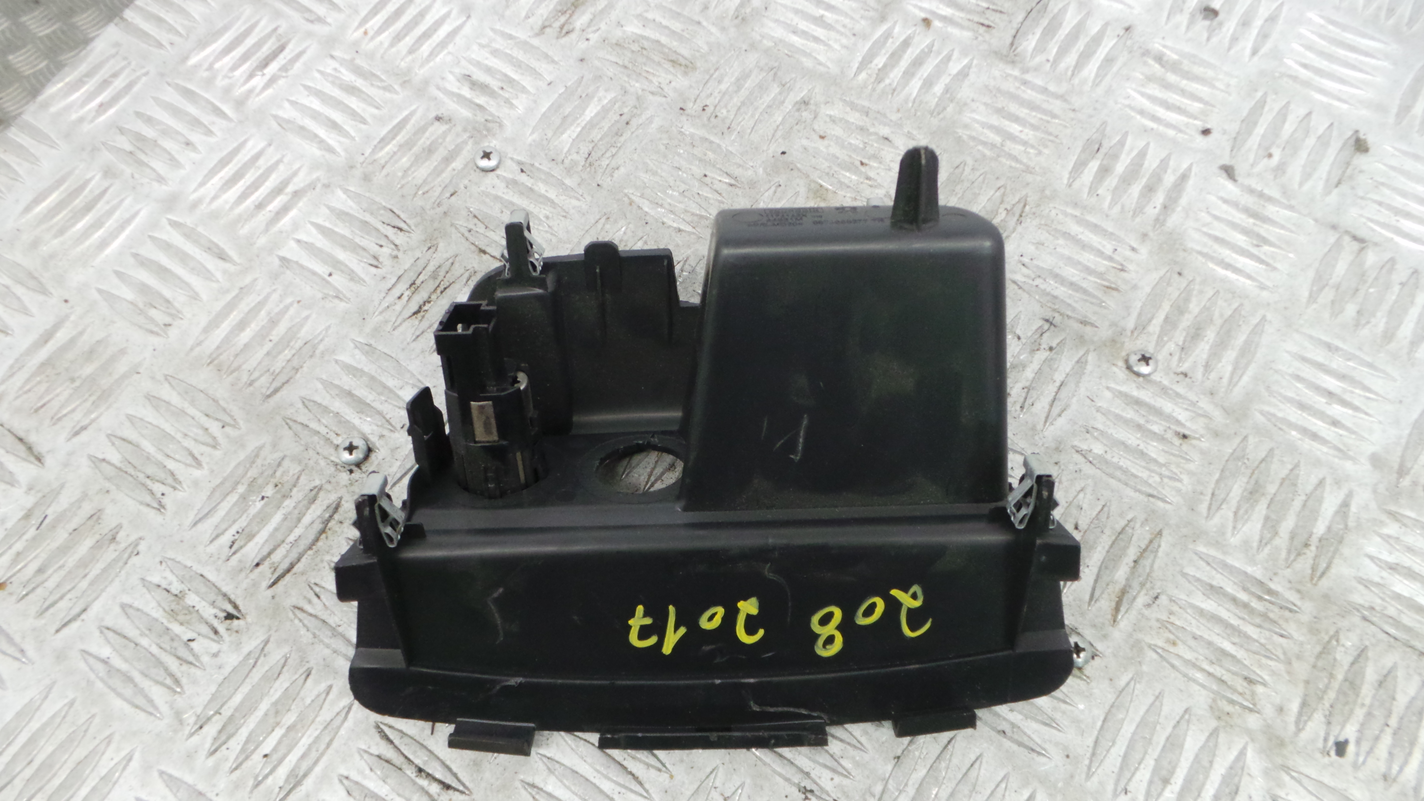 Carregadores de isqueiro 9674655277 - PEUGEOT 208 I (CA_, CC_)-36680802