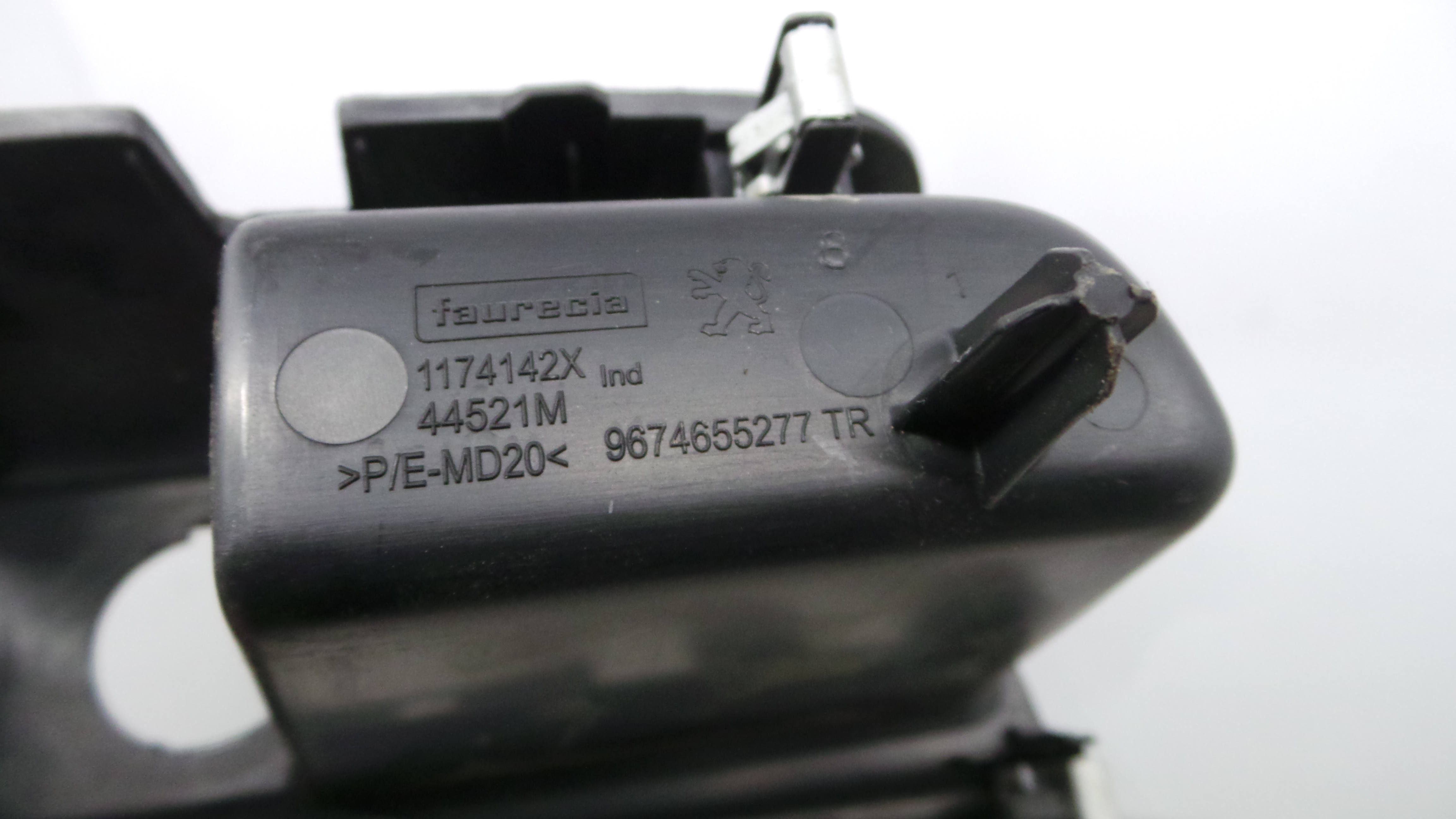 Carregadores de isqueiro 9674655277 - PEUGEOT 208 I (CA_, CC_)-36680802