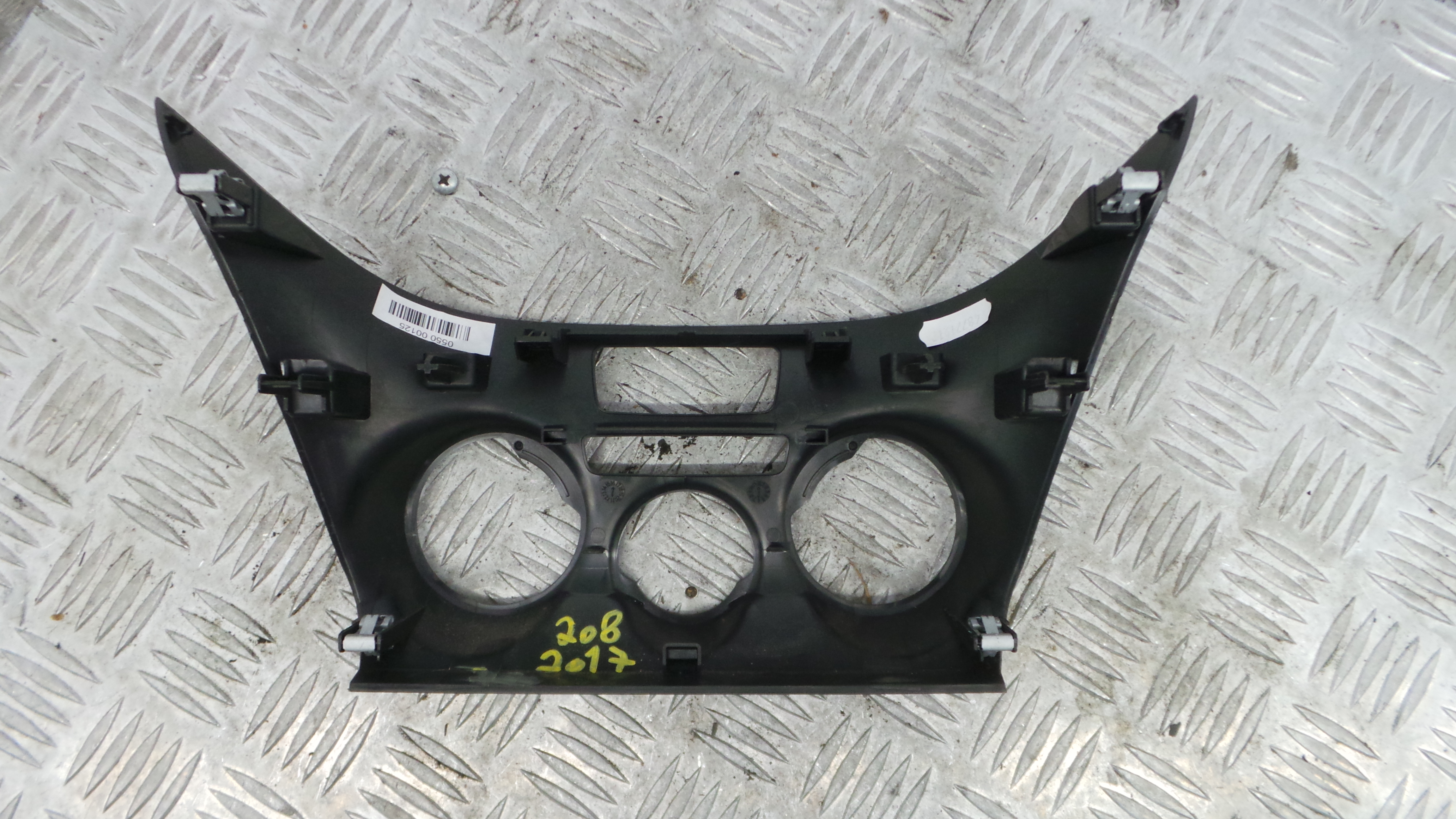 Consola central Tablier 9672846477 - PEUGEOT 208 I (CA_, CC_)-36680805