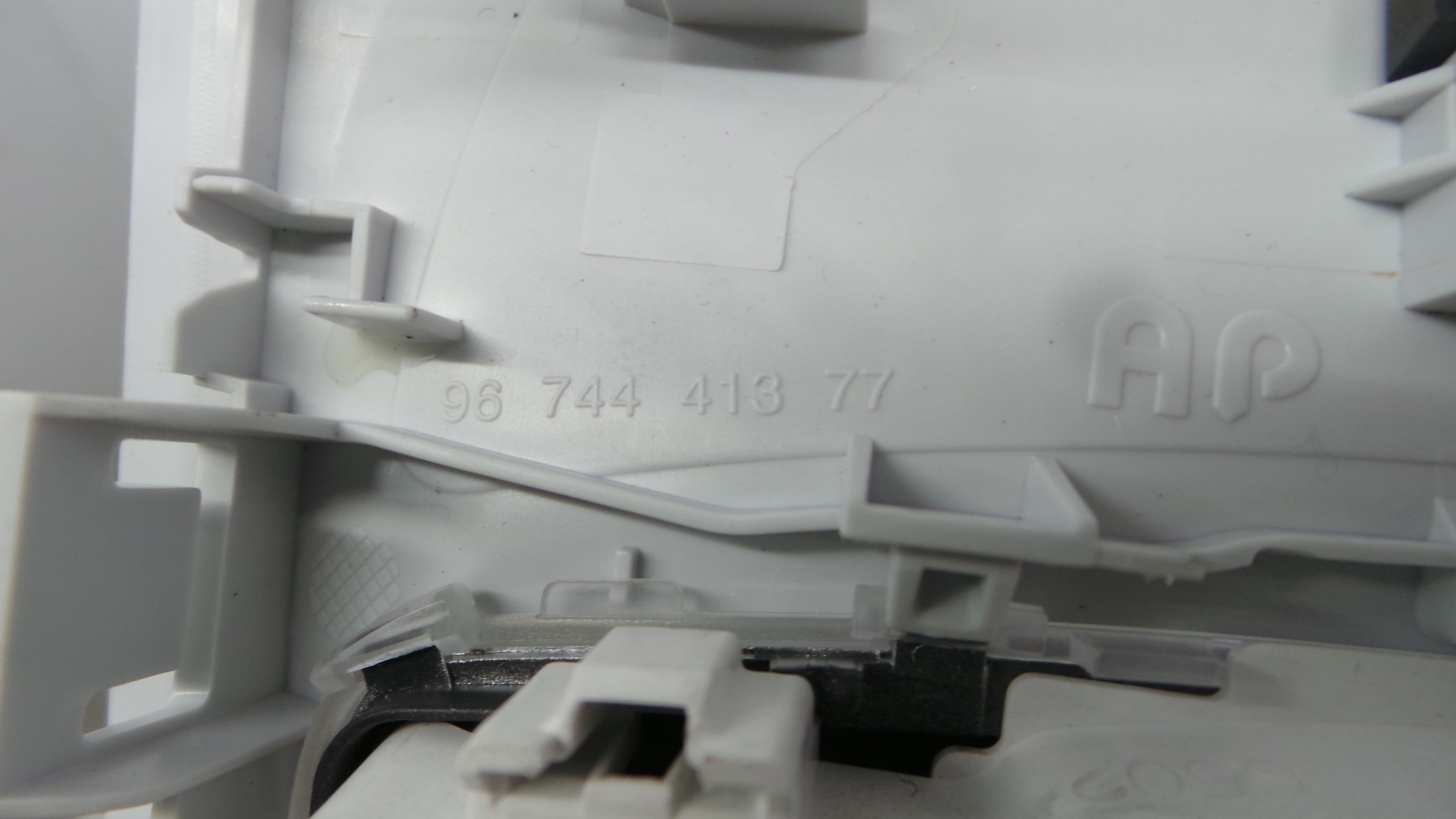 Plafonier Teto 9674441377 - PEUGEOT 208 I (CA_, CC_)-36681160