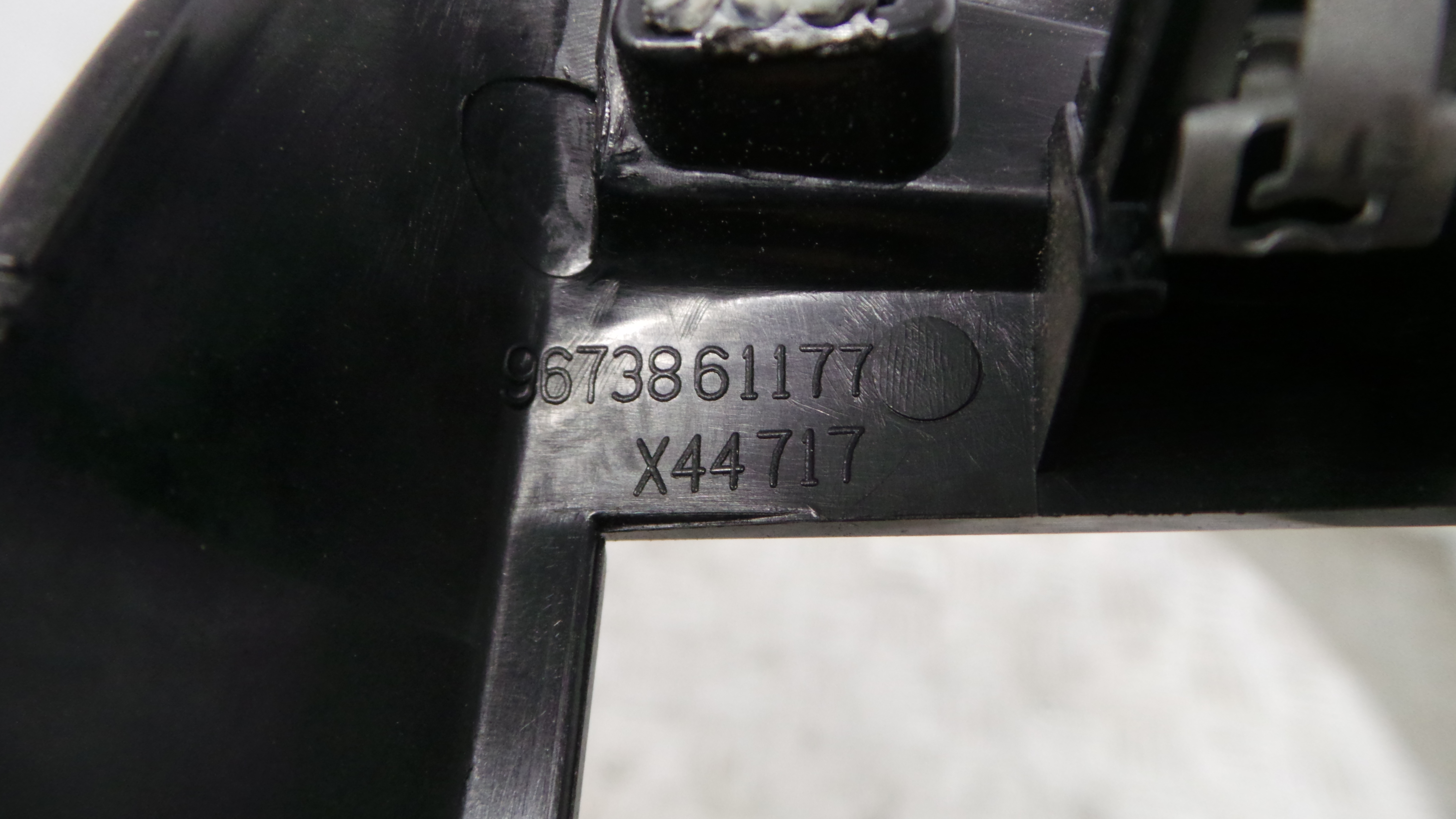 Aro Consola Central 9673861177 - PEUGEOT 208 I (CA_, CC_)-36681165