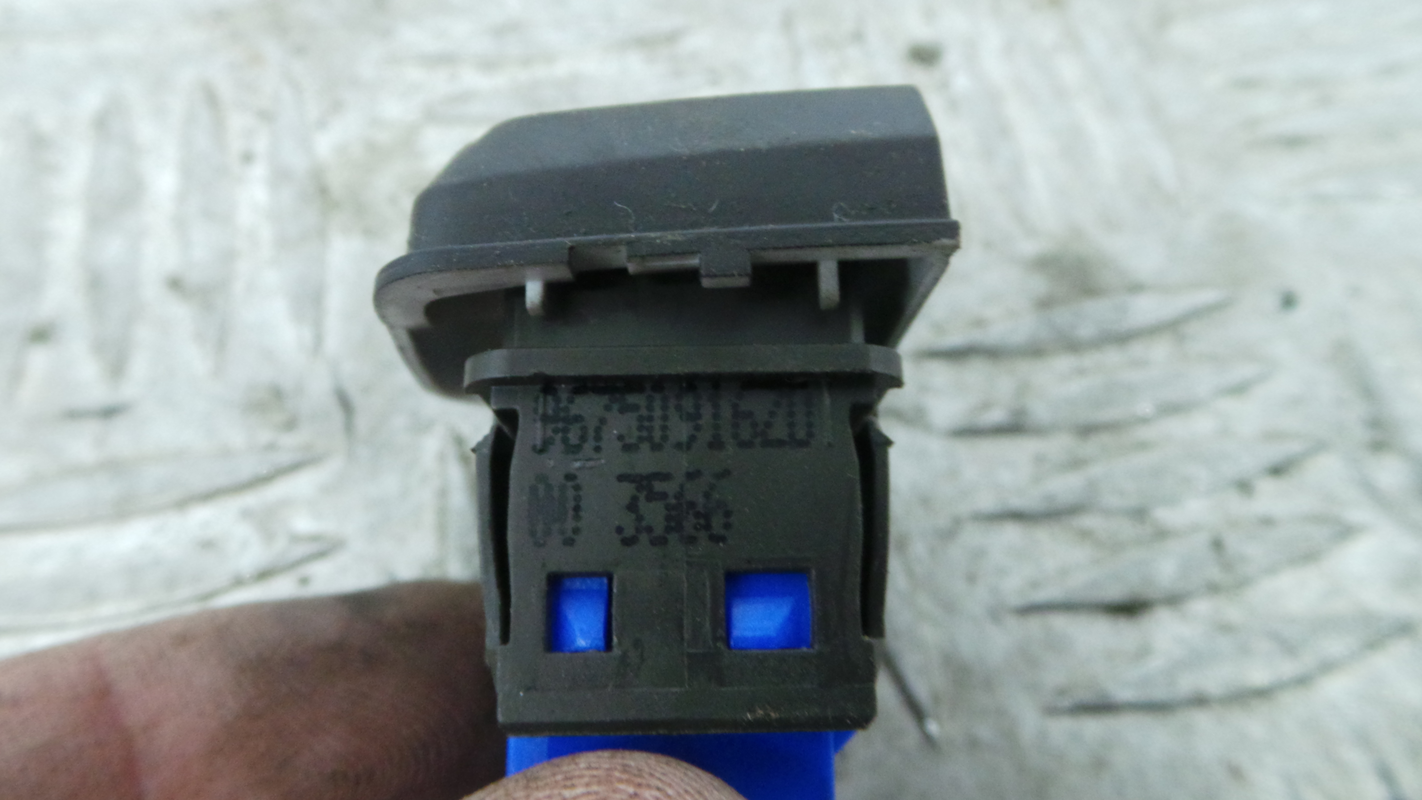 warning 4 piscas 9675091620 - PEUGEOT 208 I (CA_, CC_)-36681276