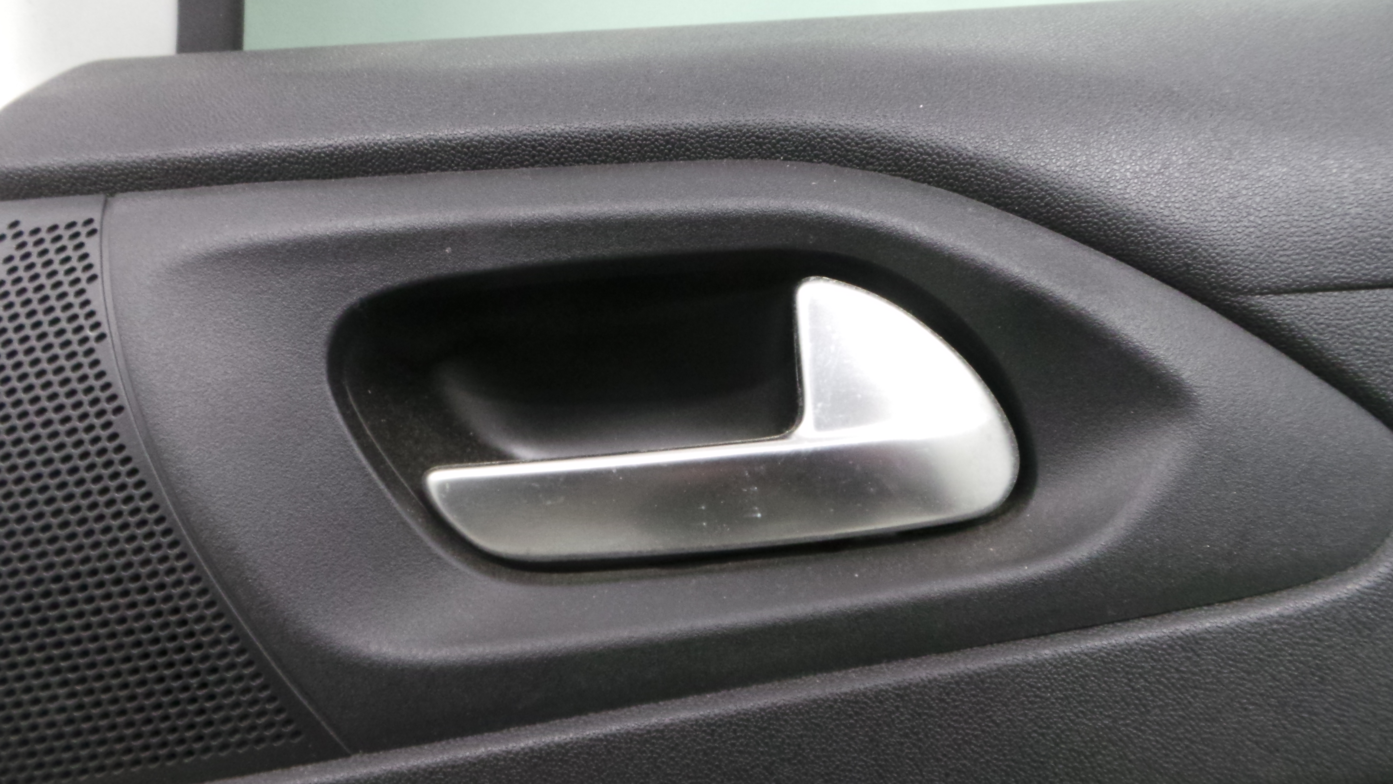 Puxador Interior Traseiro Direita 96555516VV - PEUGEOT 208 I (CA_, CC_)-36683235