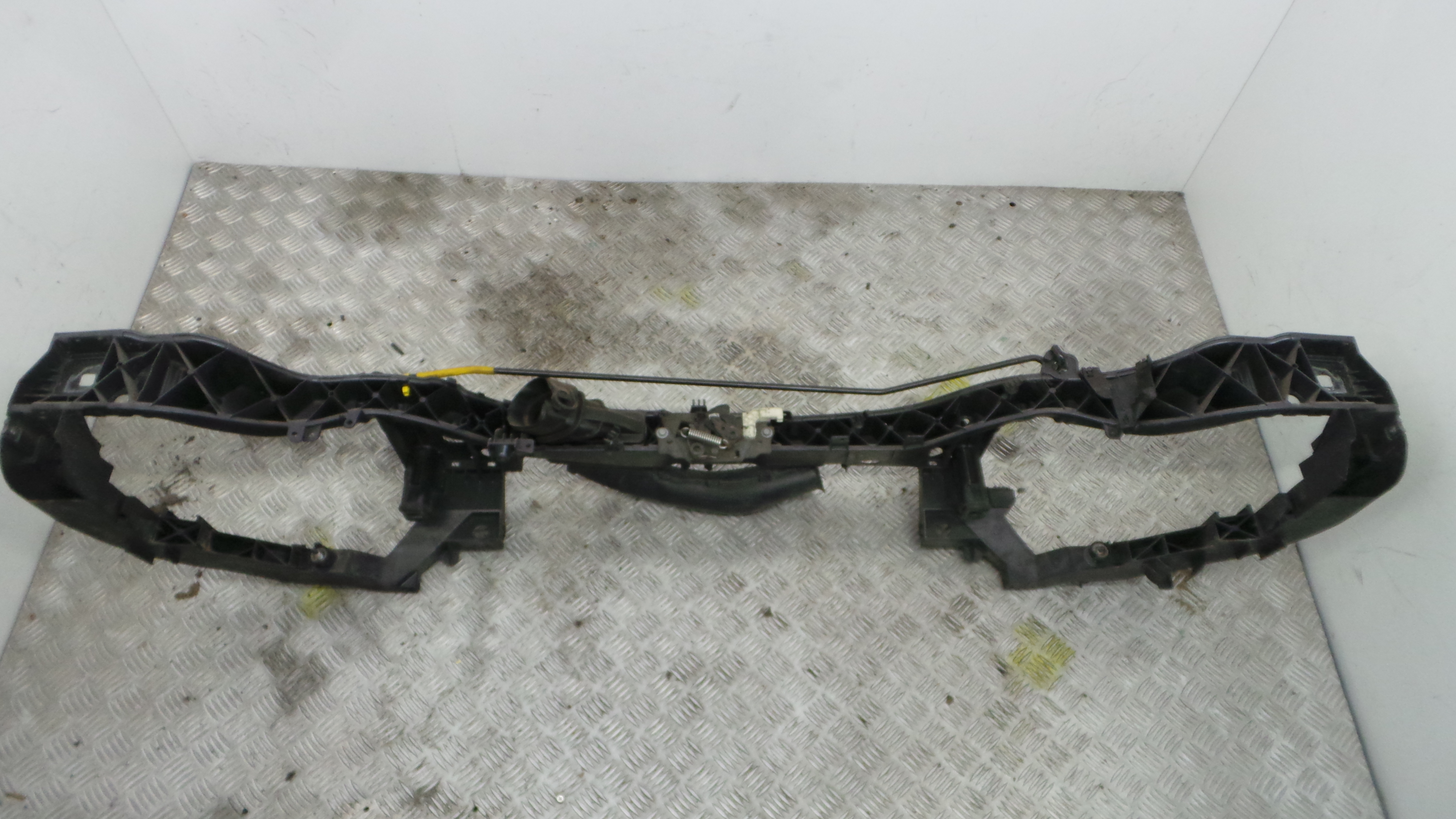 travessa superior  BM51-8B041-B - FORD FOCUS III Turnier-36683468