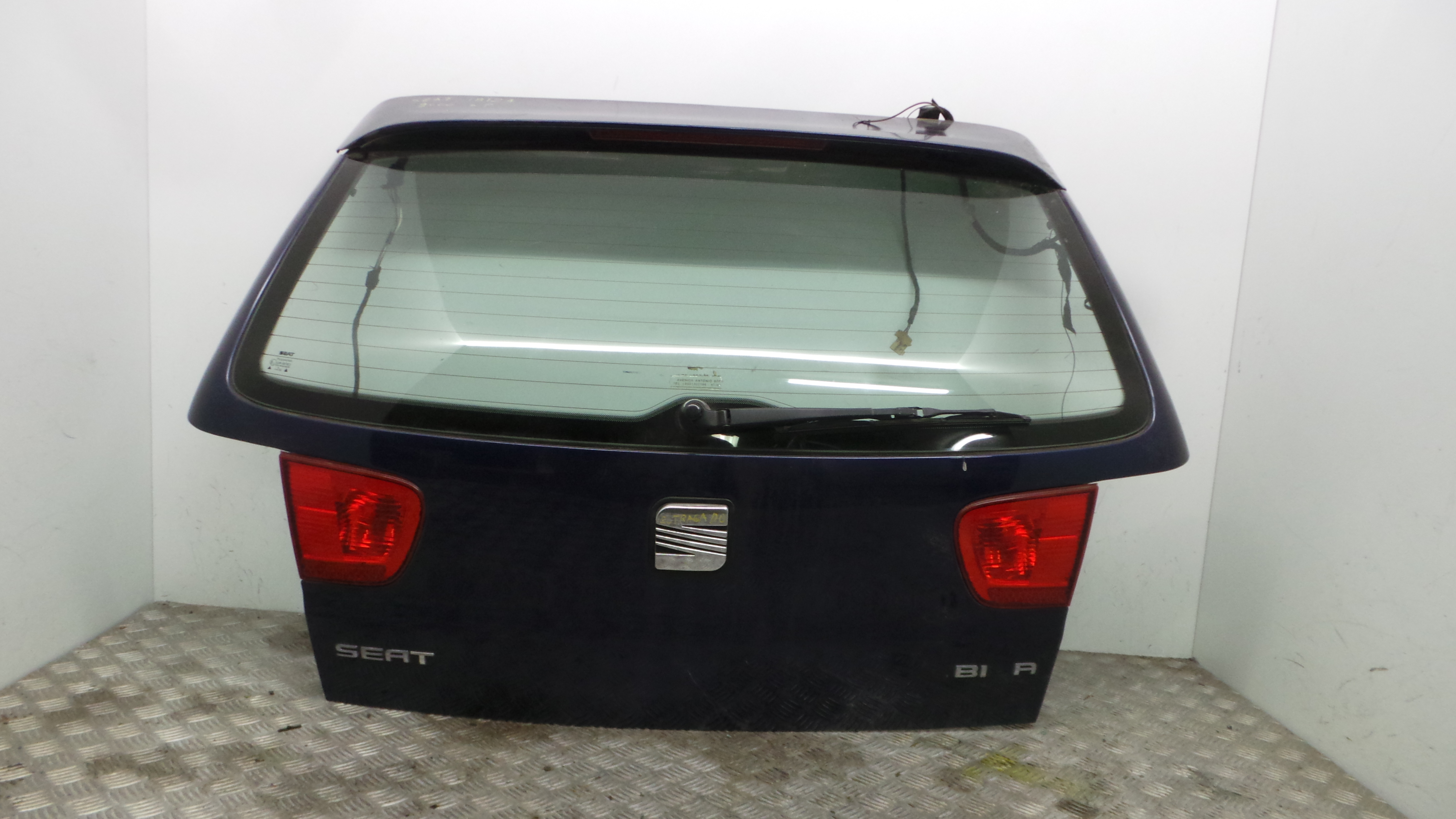 Tampa da Mala 6K6827025D - SEAT IBIZA II (6K1), IBIZA Mk II (6K1)-36685120