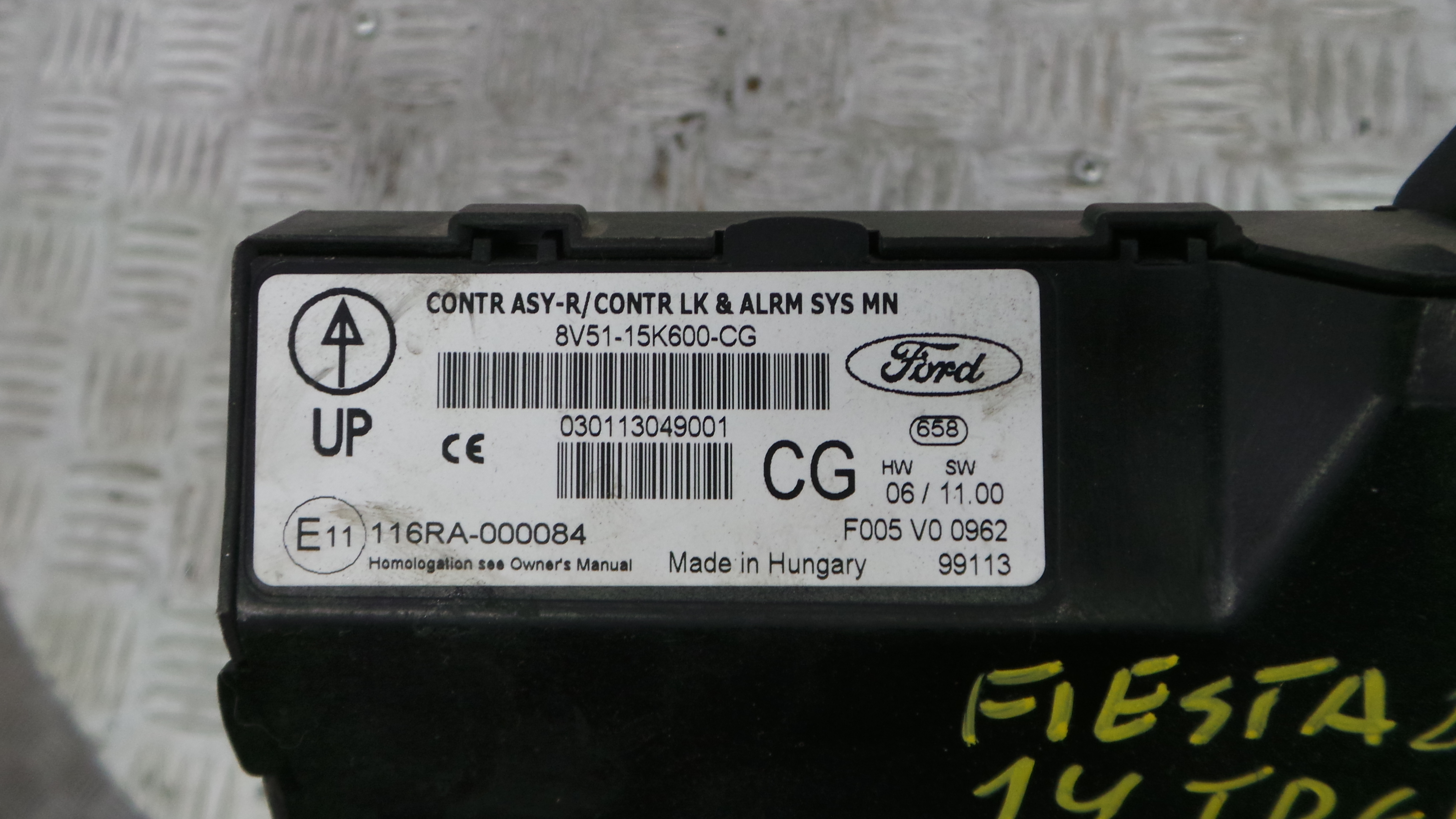Centralina do Fecho Central 8V51-15K600-CG - FORD FIESTA VI (CB1, CCN)-36686476