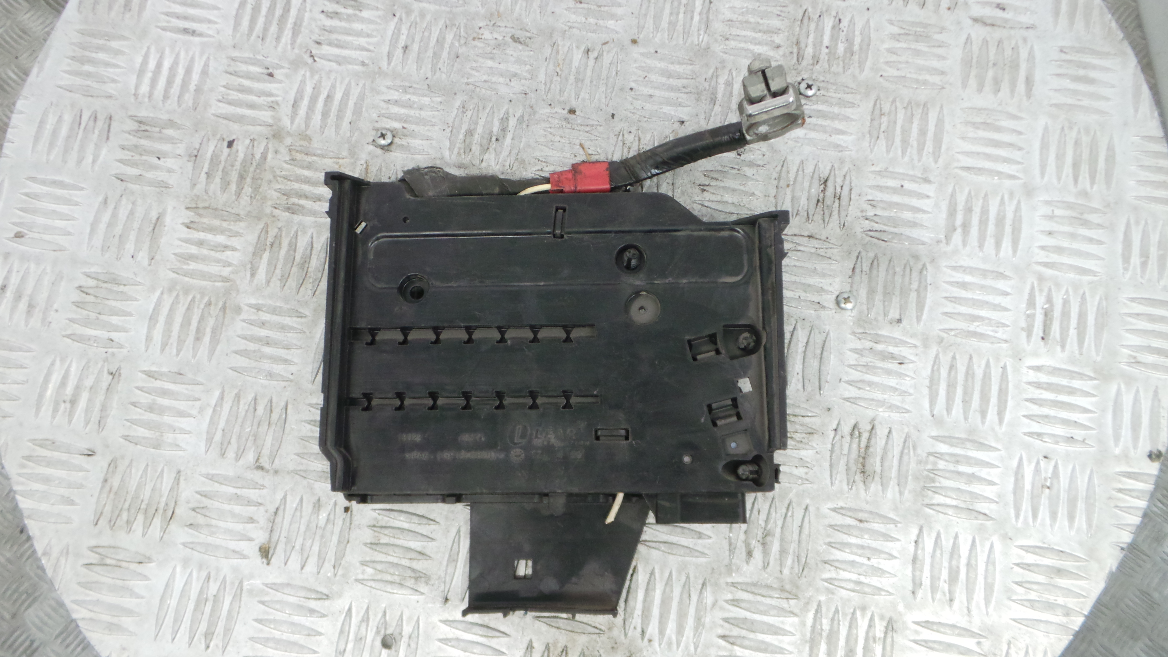 Caixa dos Fusíveis / BSI / UCH / SAM AV6T-14A067-BB - FORD FOCUS III Turnier-36691342