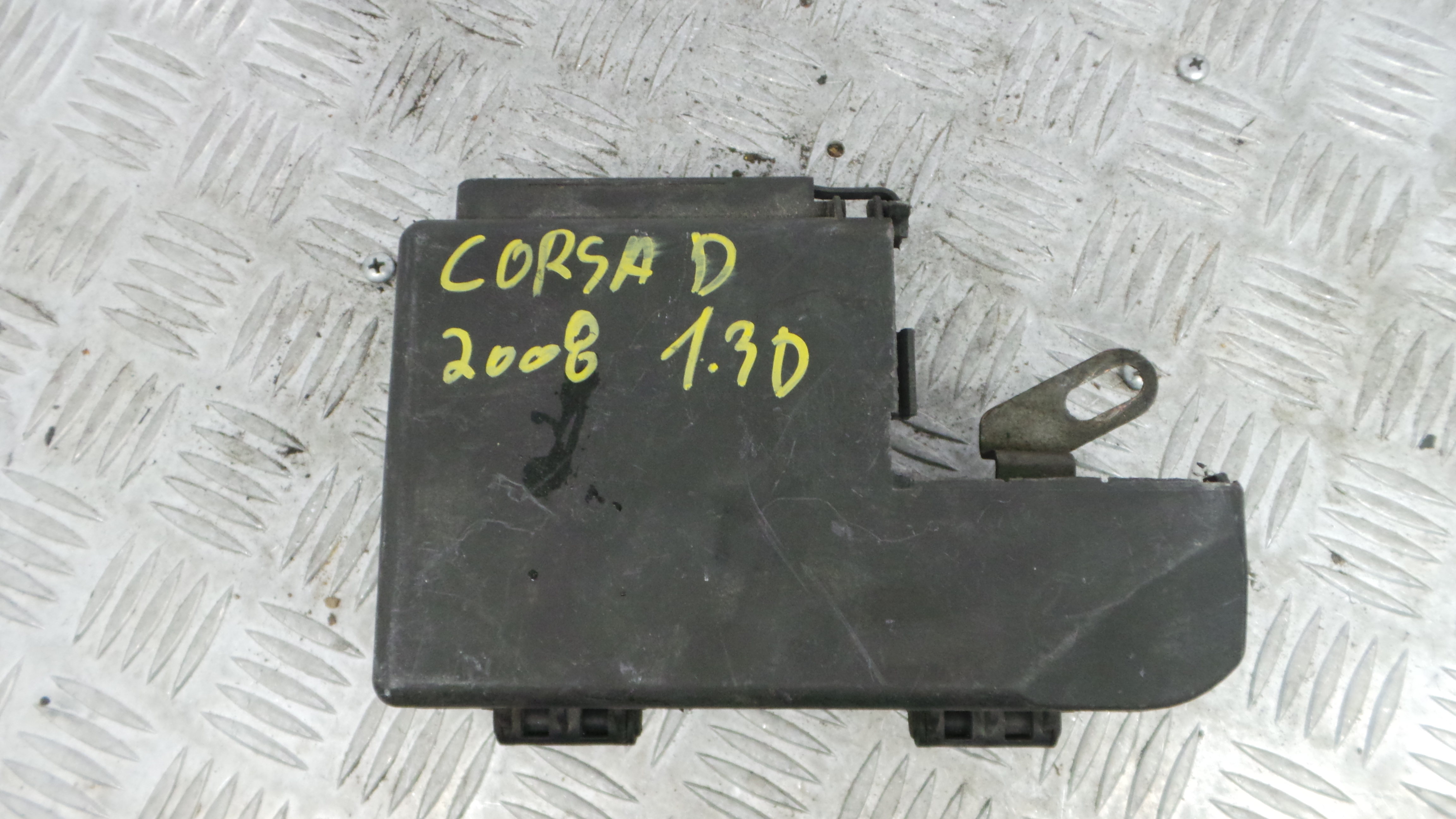 Caixa dos Fusíveis / BSI / UCH / SAM 1718433 - OPEL CORSA D (S07)-36691377