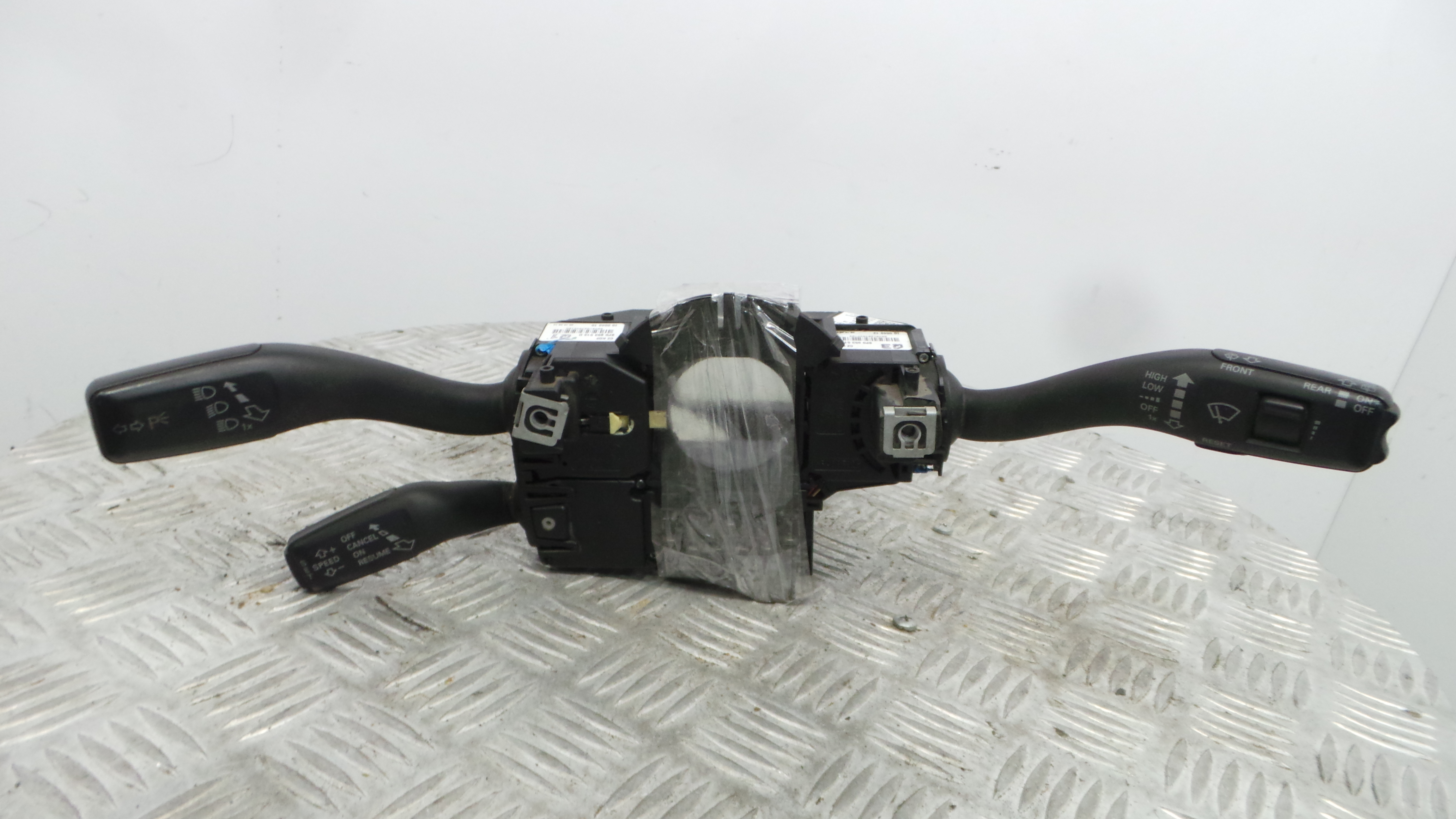 Manete / Comando dos Piscas 8P0907137BT - AUDI A3 (8P1)-36691793