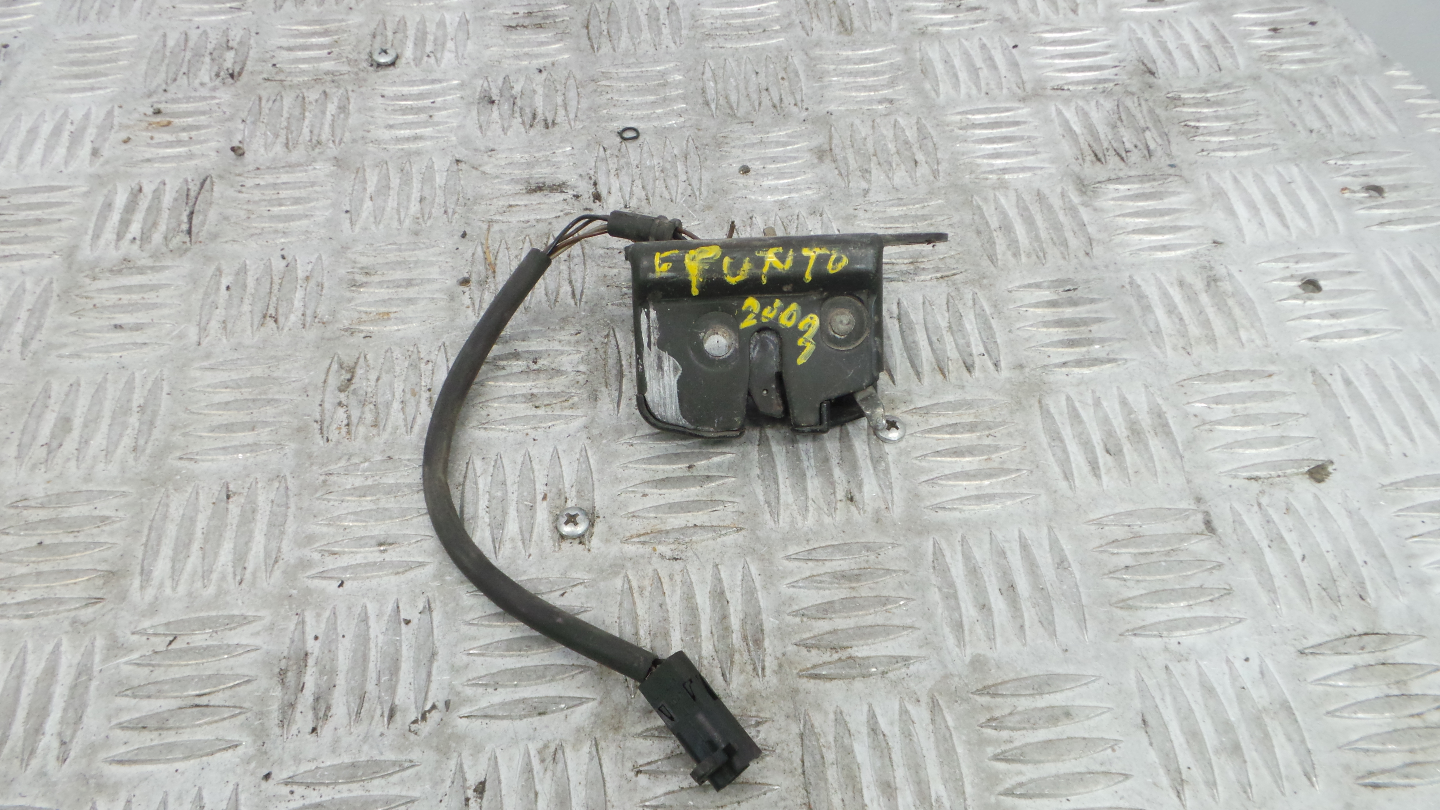Fecho Mala  51744021 - FIAT PUNTO (188_)-36691937