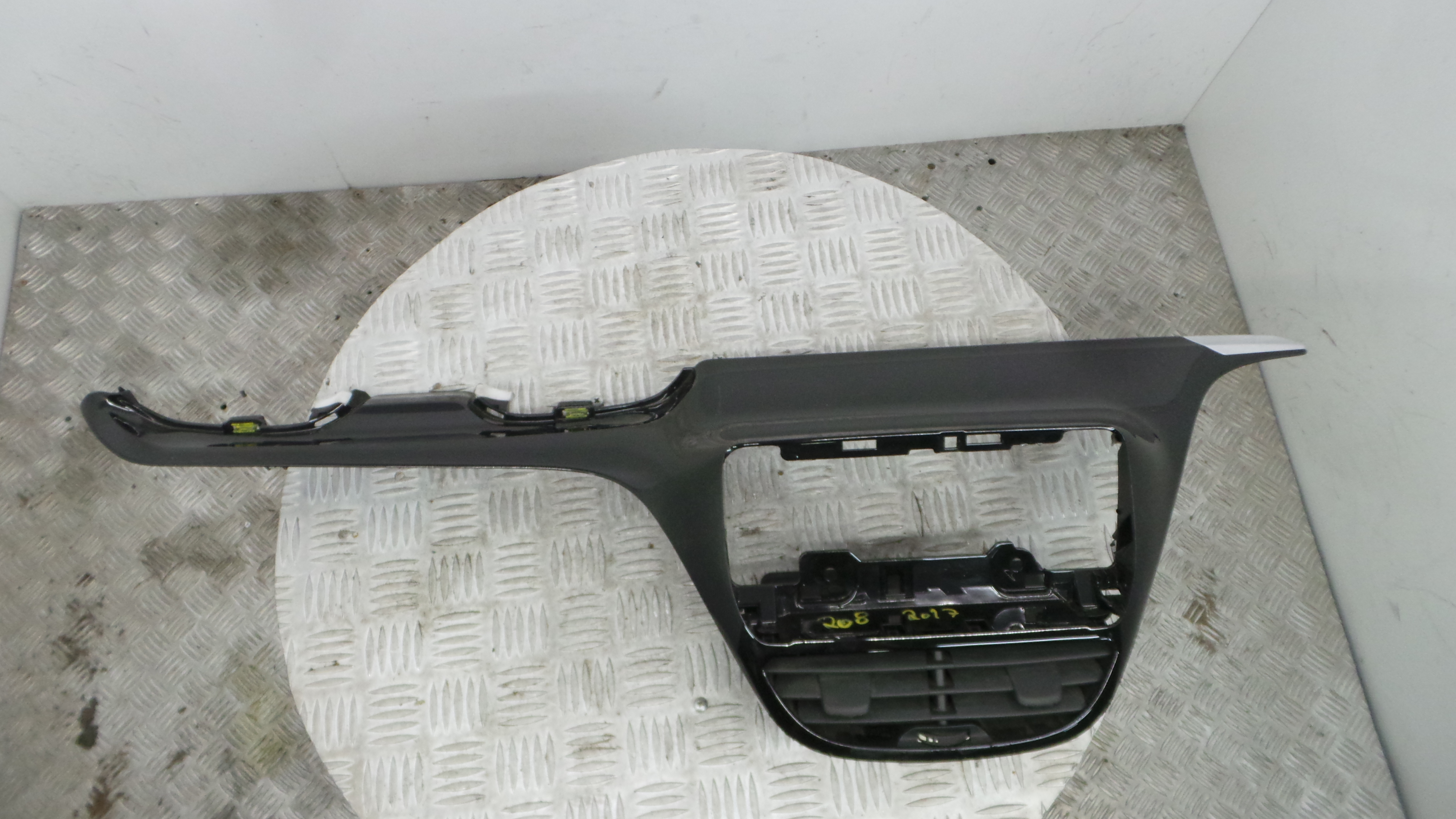 Friso Tablier 9673830077 - PEUGEOT 208 I (CA_, CC_)-36691981