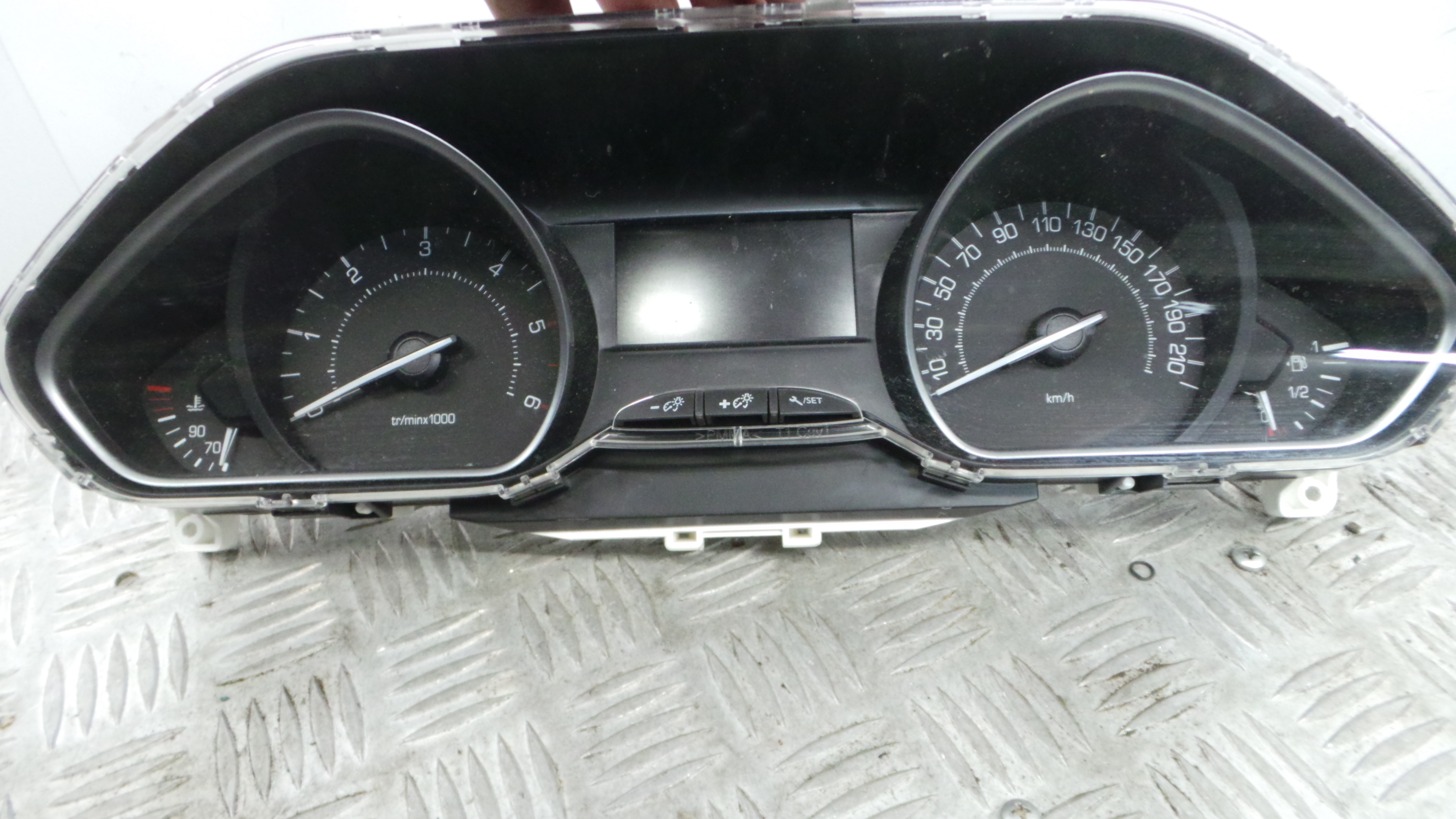 Quadrante 981384898001 - PEUGEOT 208 I (CA_, CC_)-36692281