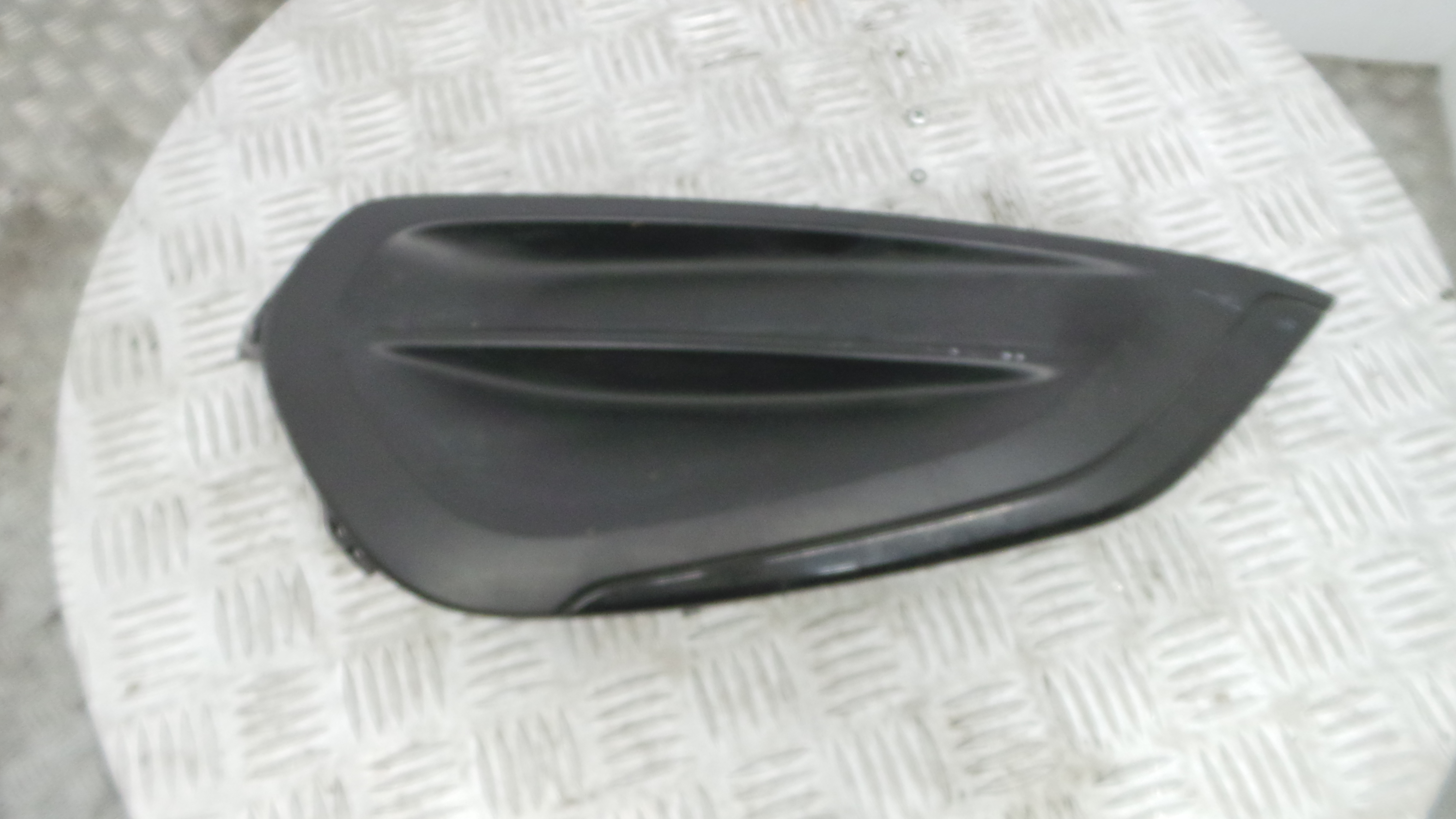 Grelha do Pára-Choques da Frente 9810533680 - PEUGEOT 208 I (CA_, CC_)-36692299