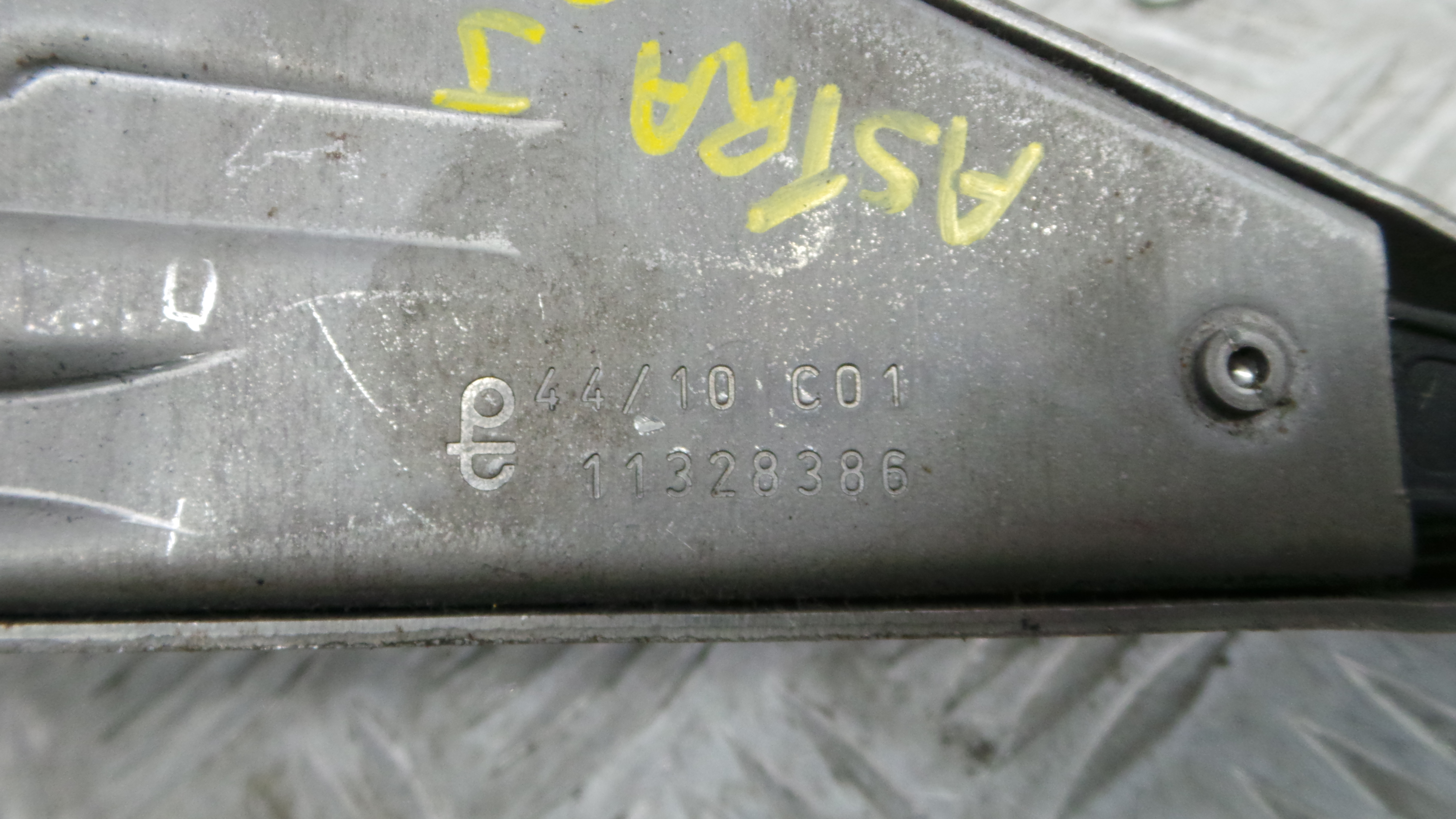 Travão de Mão 11328386 - OPEL ASTRA J (P10)-36692319