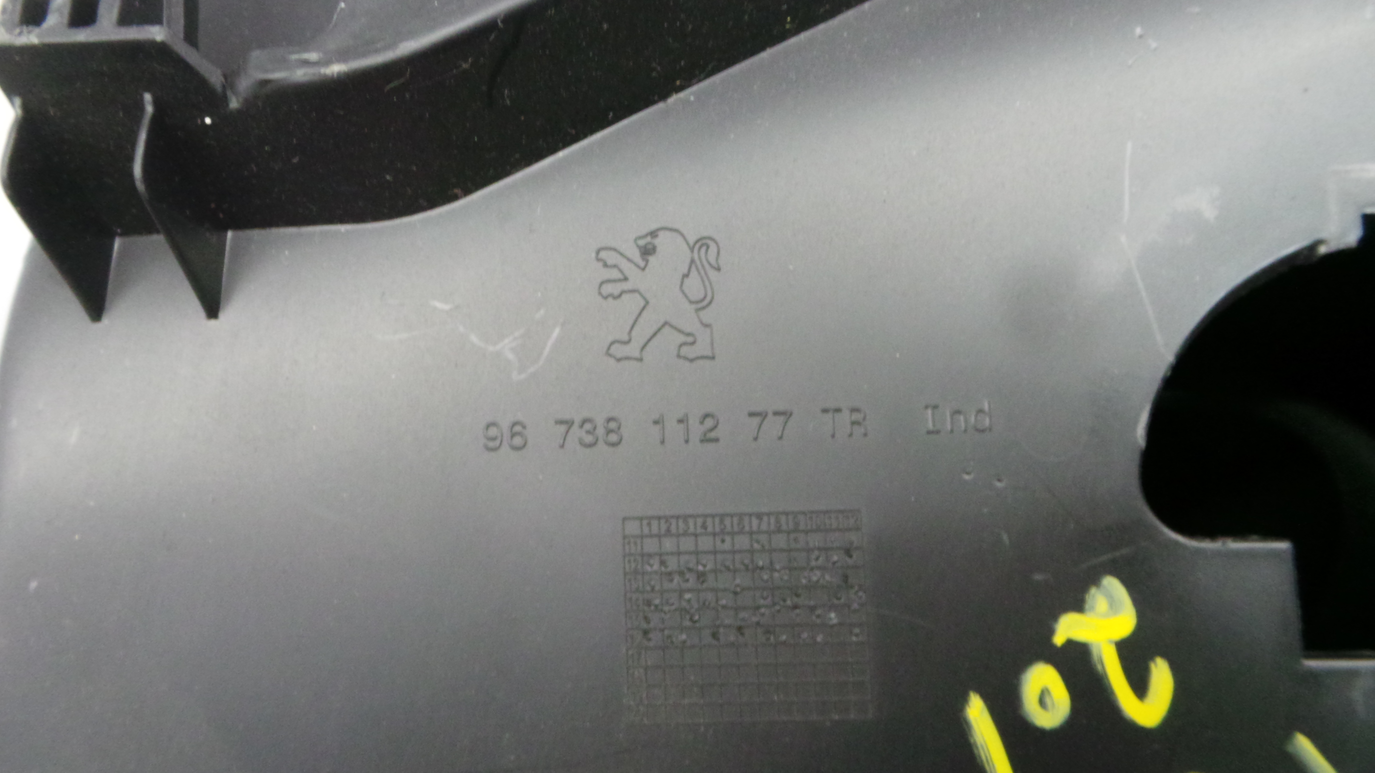 Porta Luvas 9673811277 - PEUGEOT 208 I (CA_, CC_)-36692338