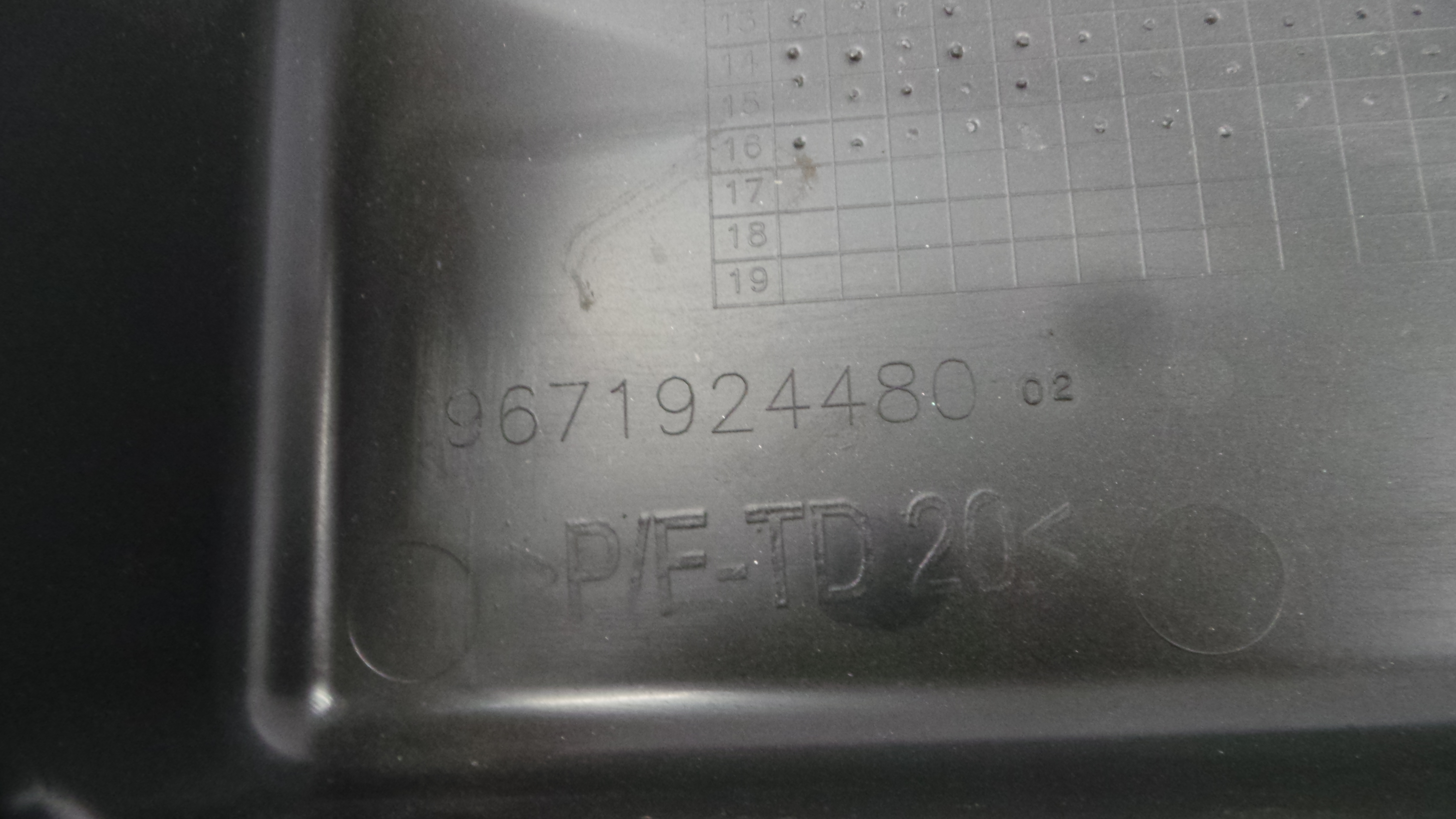 Caixa de Fusiveis 9671941780 - PEUGEOT 208 I (CA_, CC_)-36692344