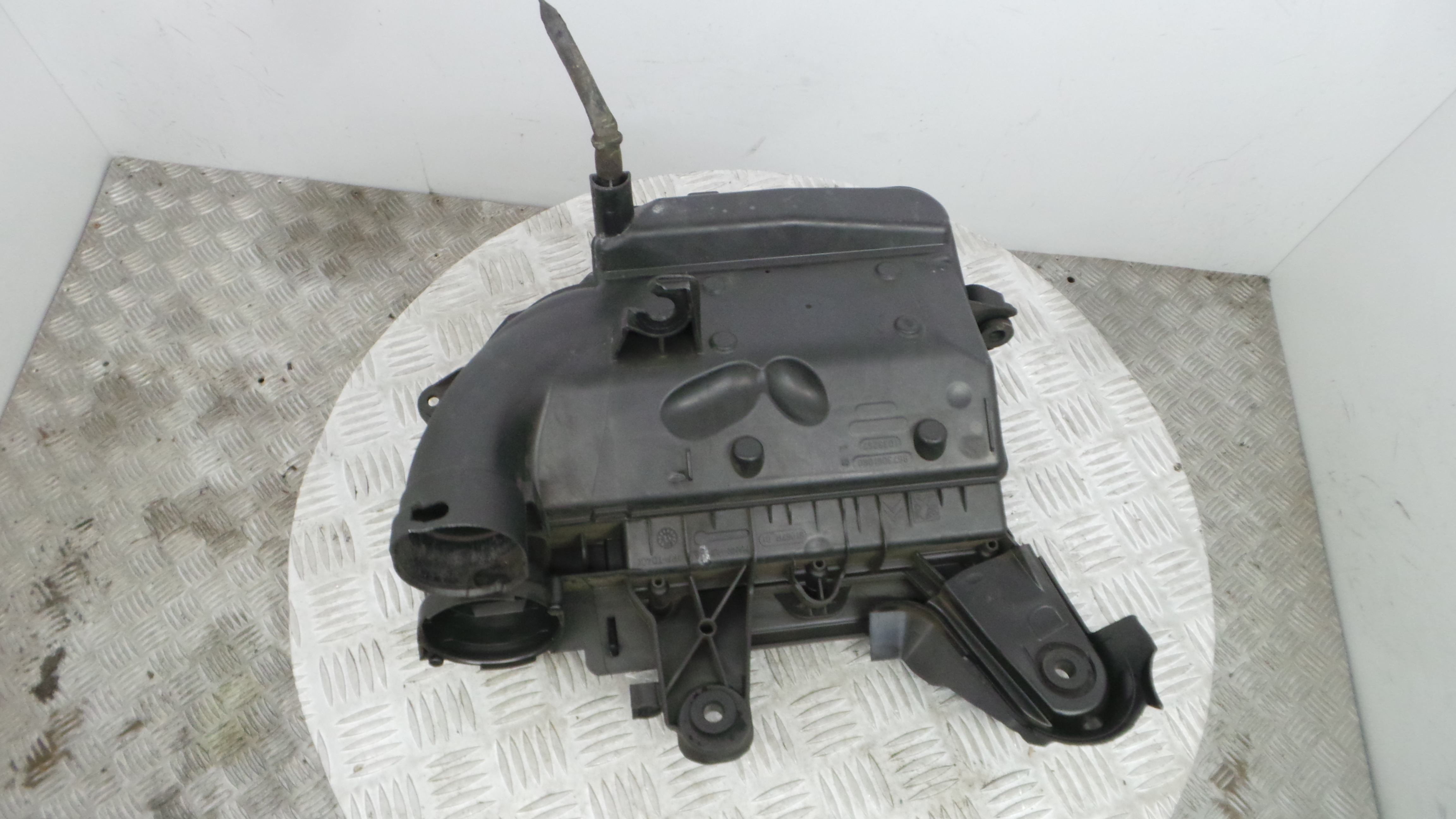 Caixa Filtro de Ar  9673061080 - PEUGEOT 208 I (CA_, CC_)-36692361