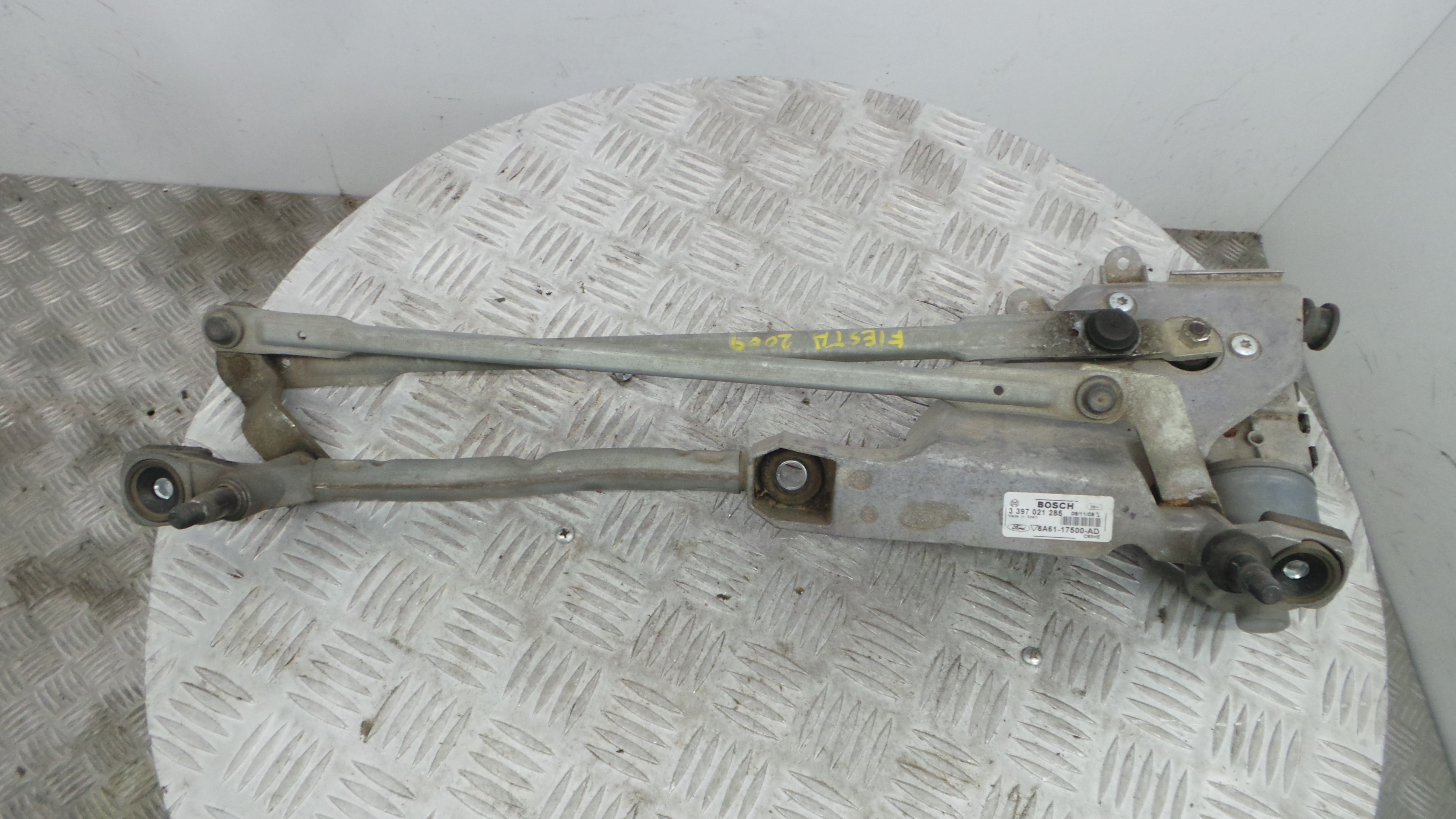 Motor Limpa Vidros Frente  8A61-17500-AD - FORD FIESTA VI (CB1, CCN)-36692365 Motor Limpa Vidros Frente  8A61-17500-AD - FORD FIESTA VI (CB1, CCN)-36692365