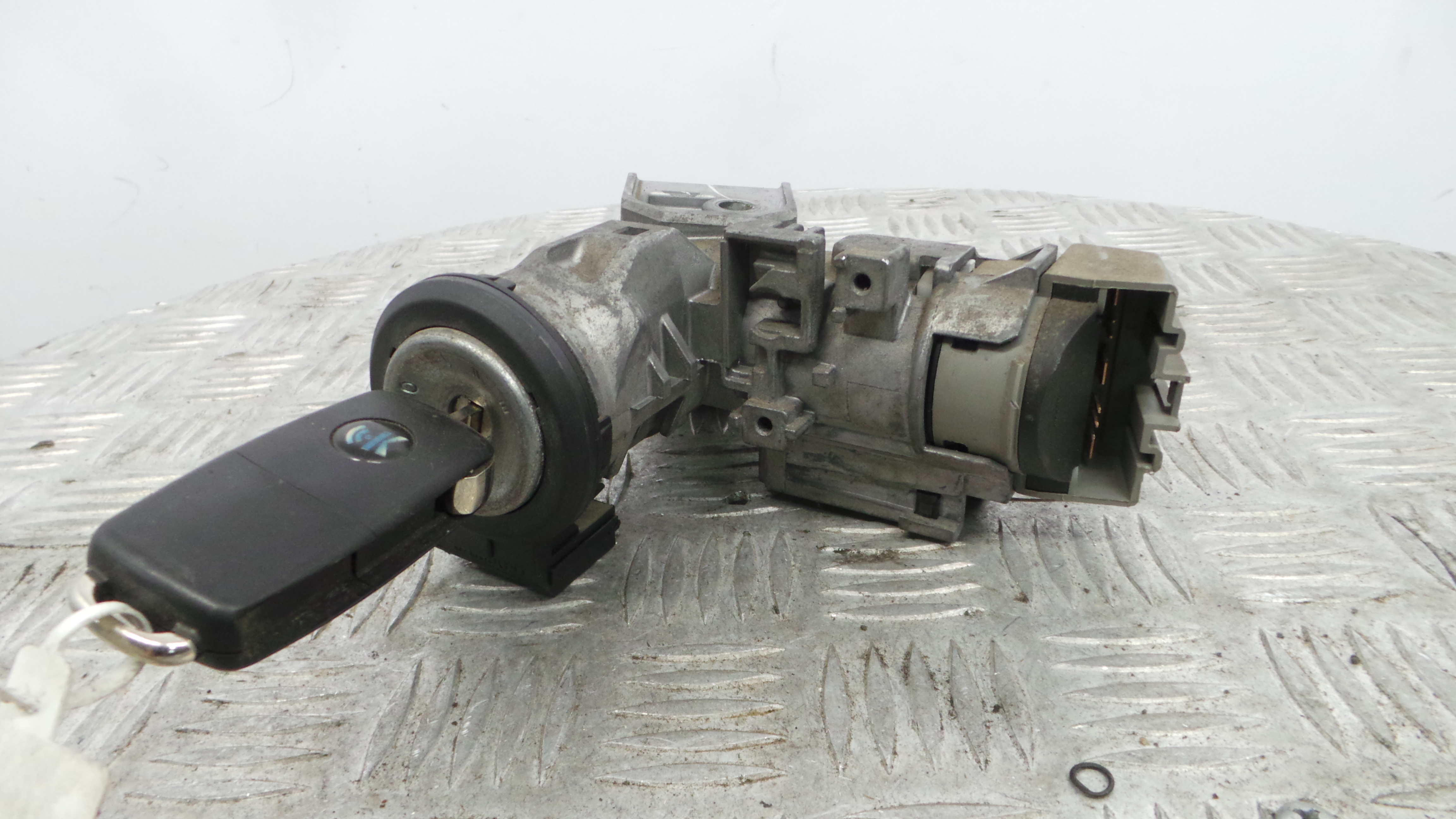 Canhão de ignição 9V21-8F880-EA - FORD FIESTA VI (CB1, CCN)-36692377 Canhão de ignição 9V21-8F880-EA - FORD FIESTA VI (CB1, CCN)-36692377