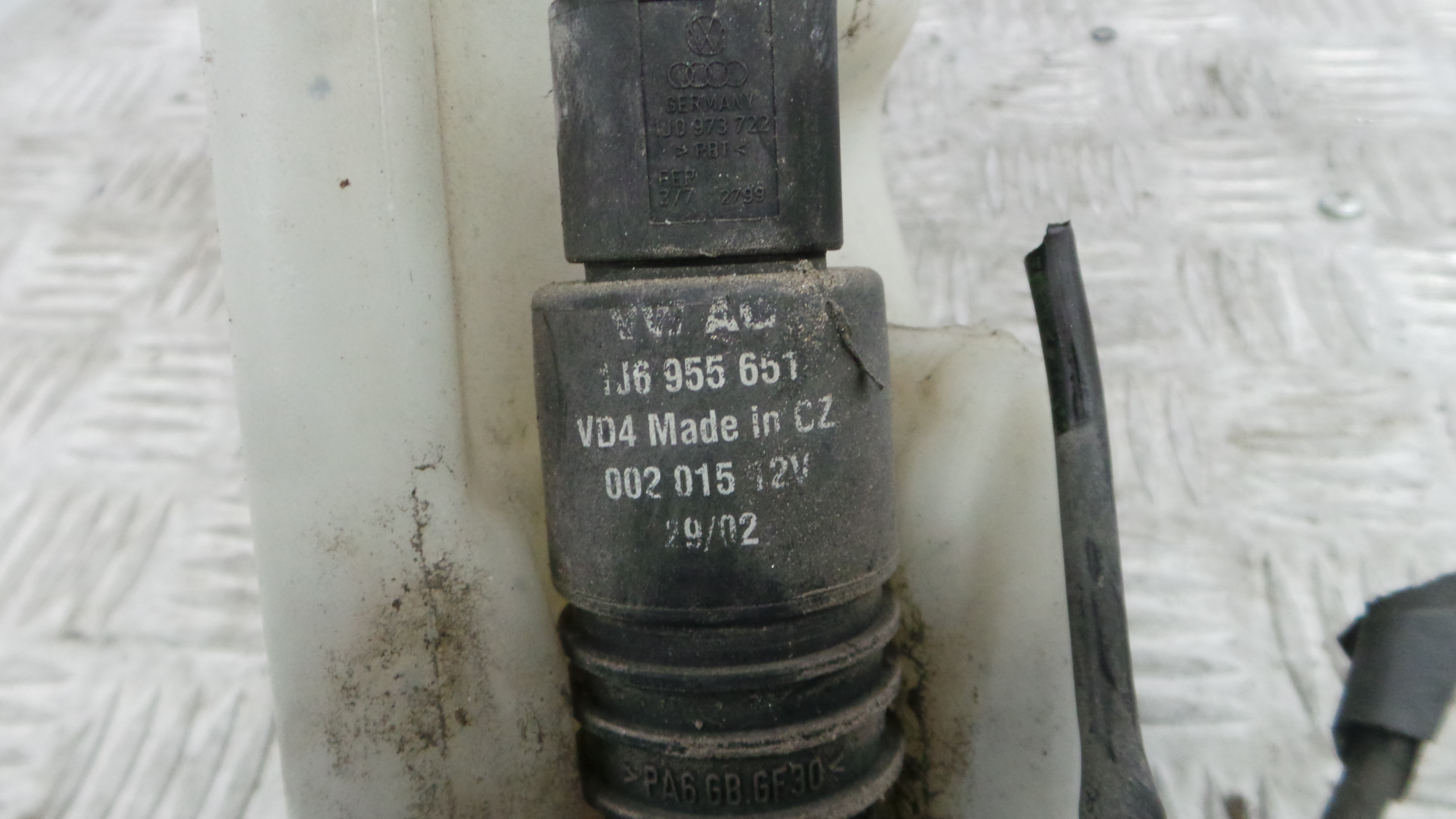 Deposito Reservatório Limpa Vidros Para Brisas 6Q0955453 - SKODA FABIA I (6Y2)-36692395