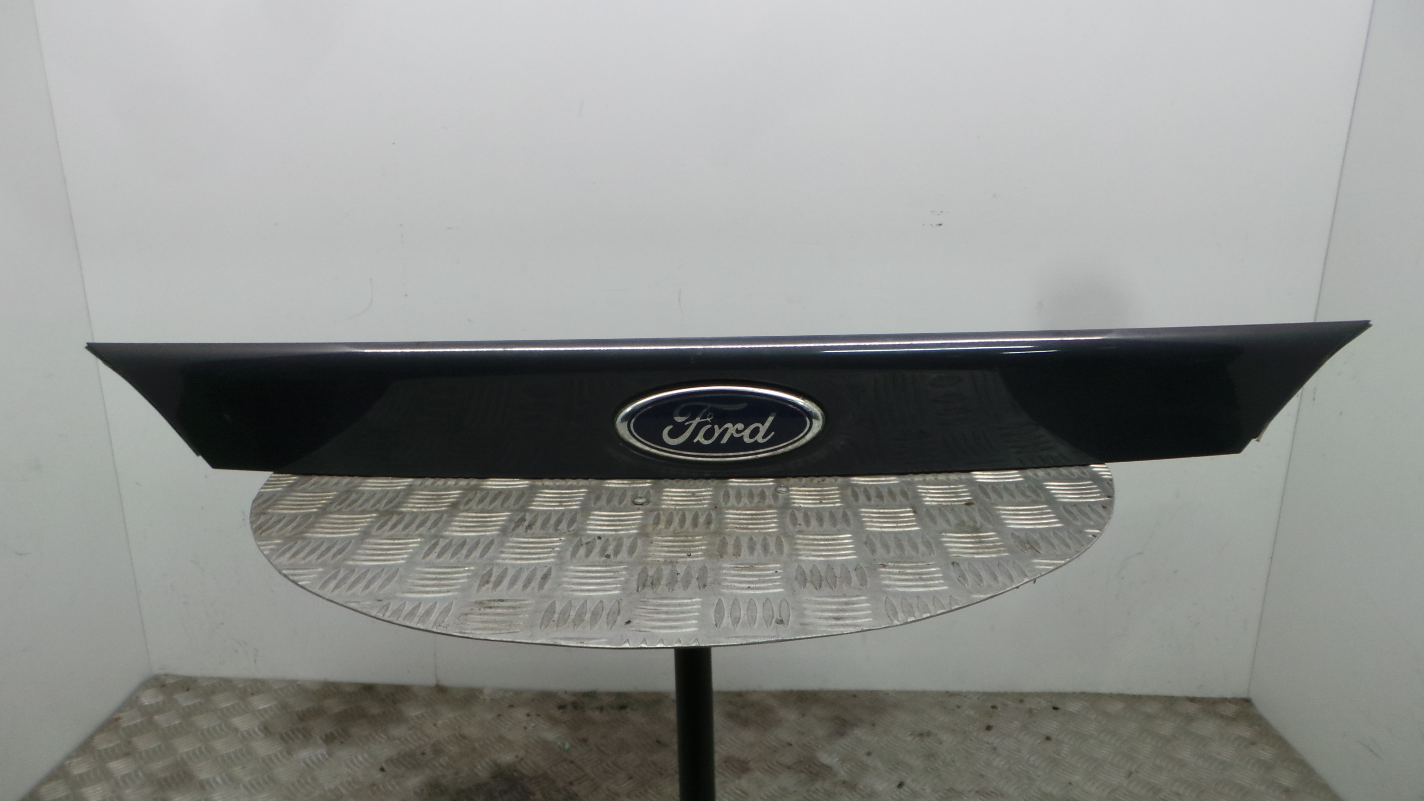 Puxador Exterior da Tampa da Mala BM51-N43404-AOW - FORD FOCUS III Turnier-36692405