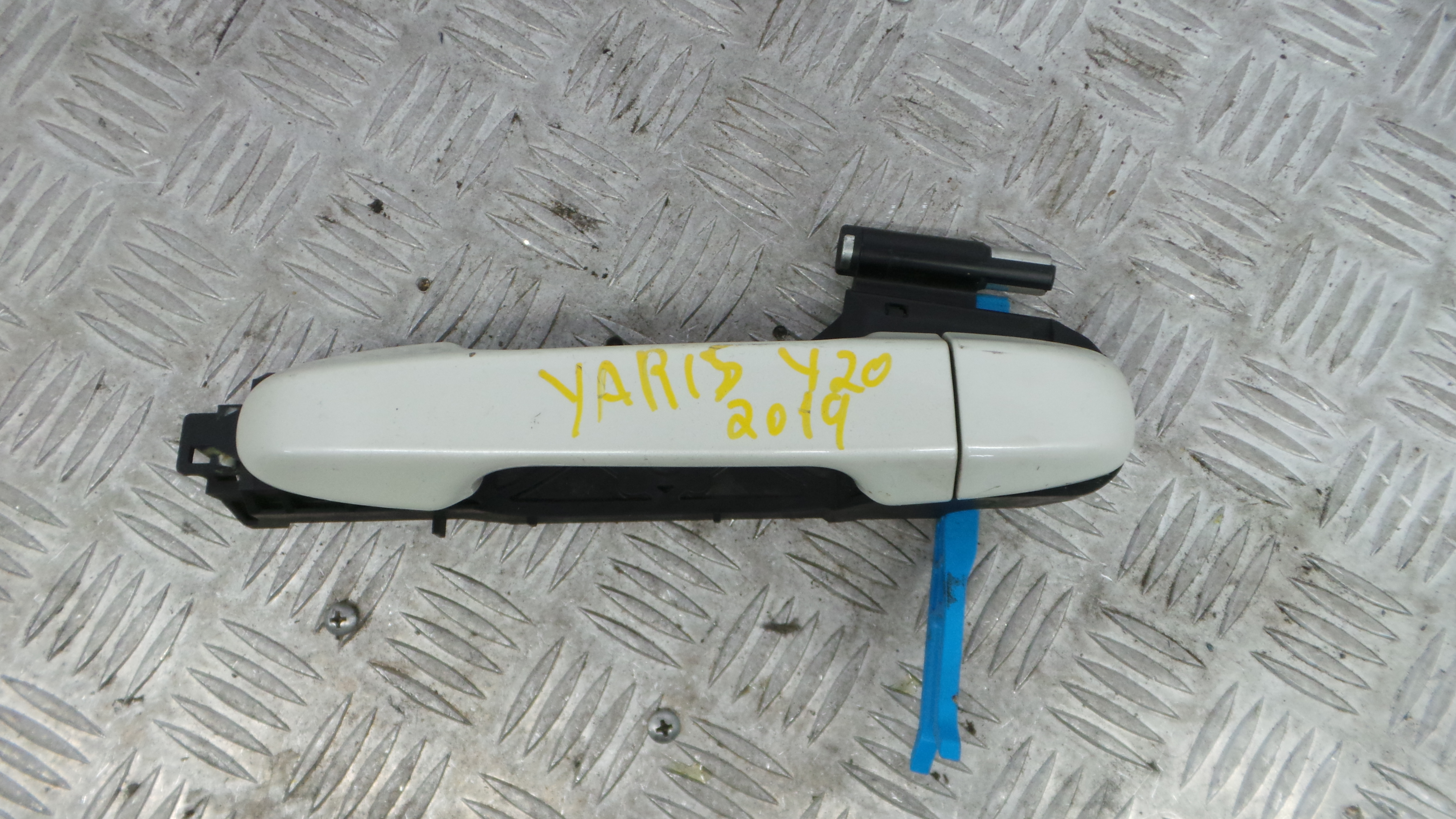 Puxador Exterior Frente Direita  6921-10D130 - TOYOTA YARIS (_P15_)-36711219