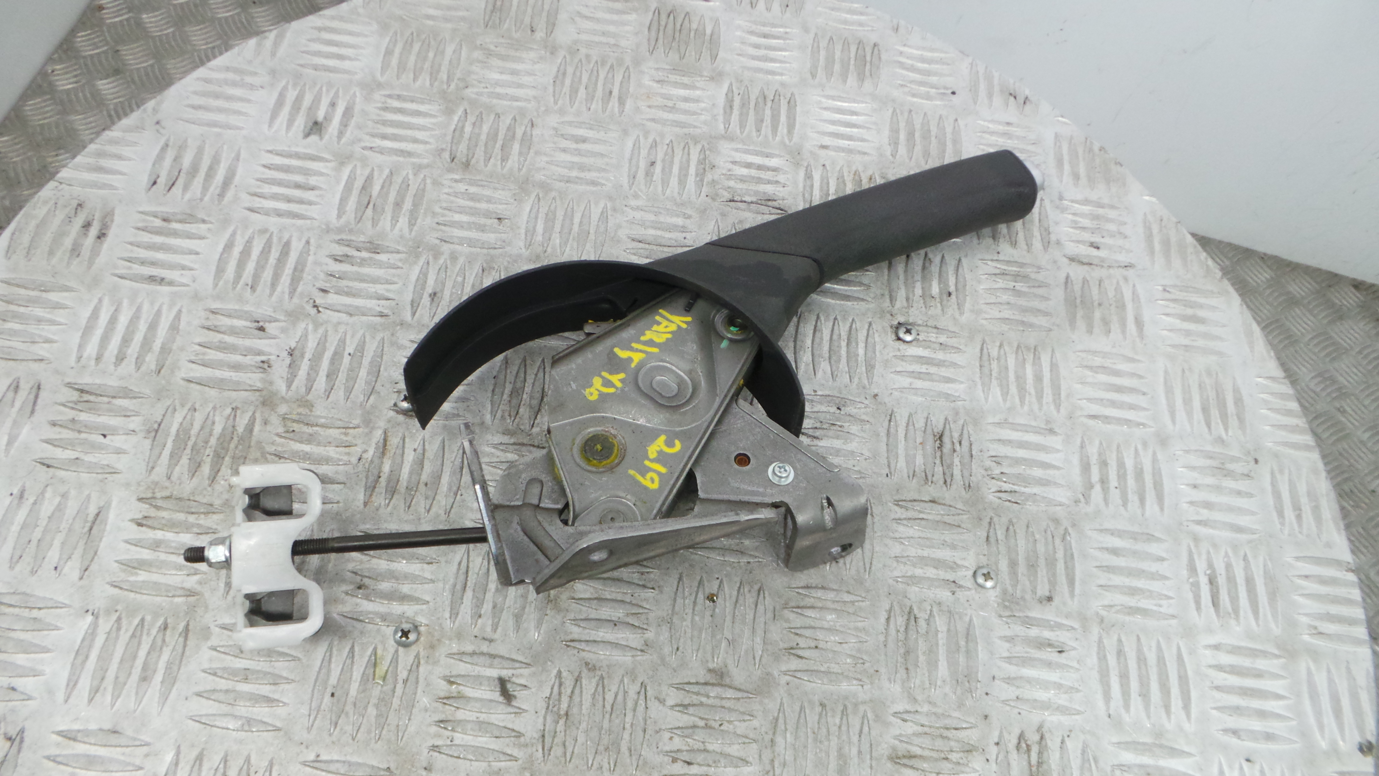 Travão de Mão   - TOYOTA YARIS (_P15_)-36711241