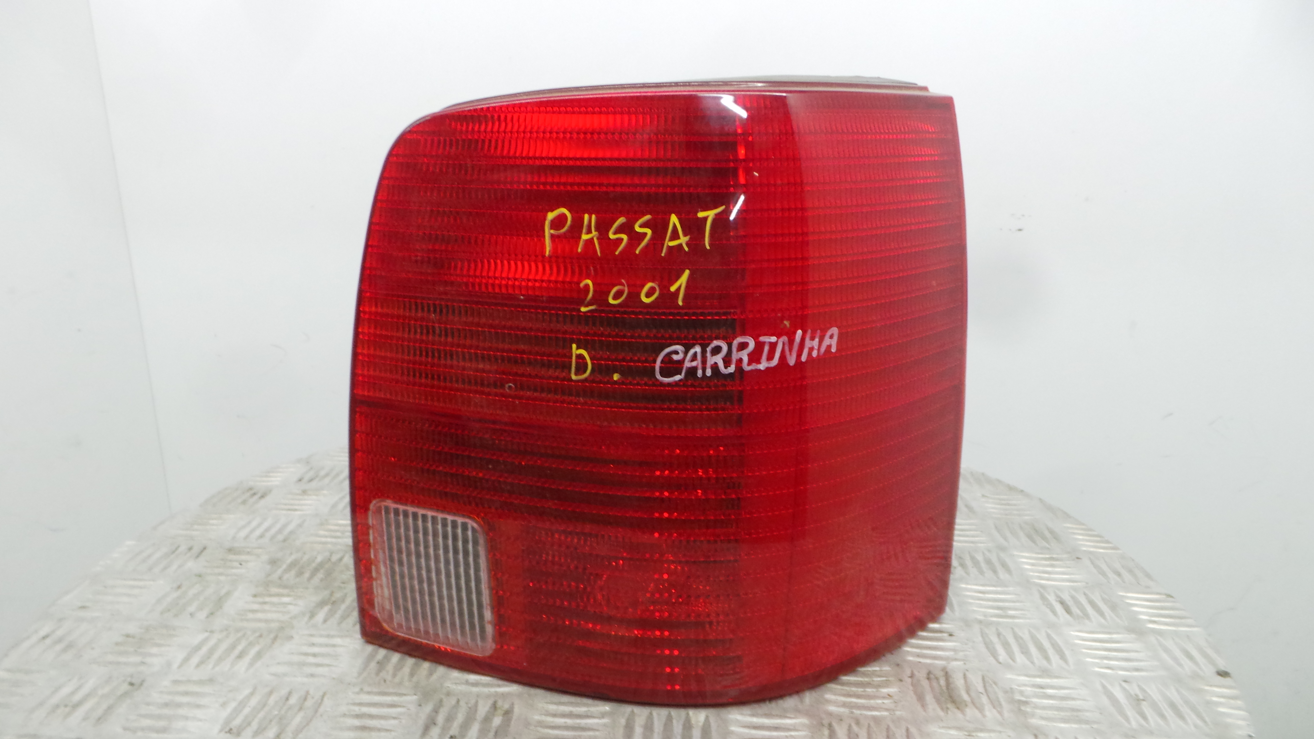 Farolim Stop Dto 08-441-1962R-R - VW PASSAT B5.5 Estate (3B6), PASSAT B5.5 Variant (3B6)-36711290