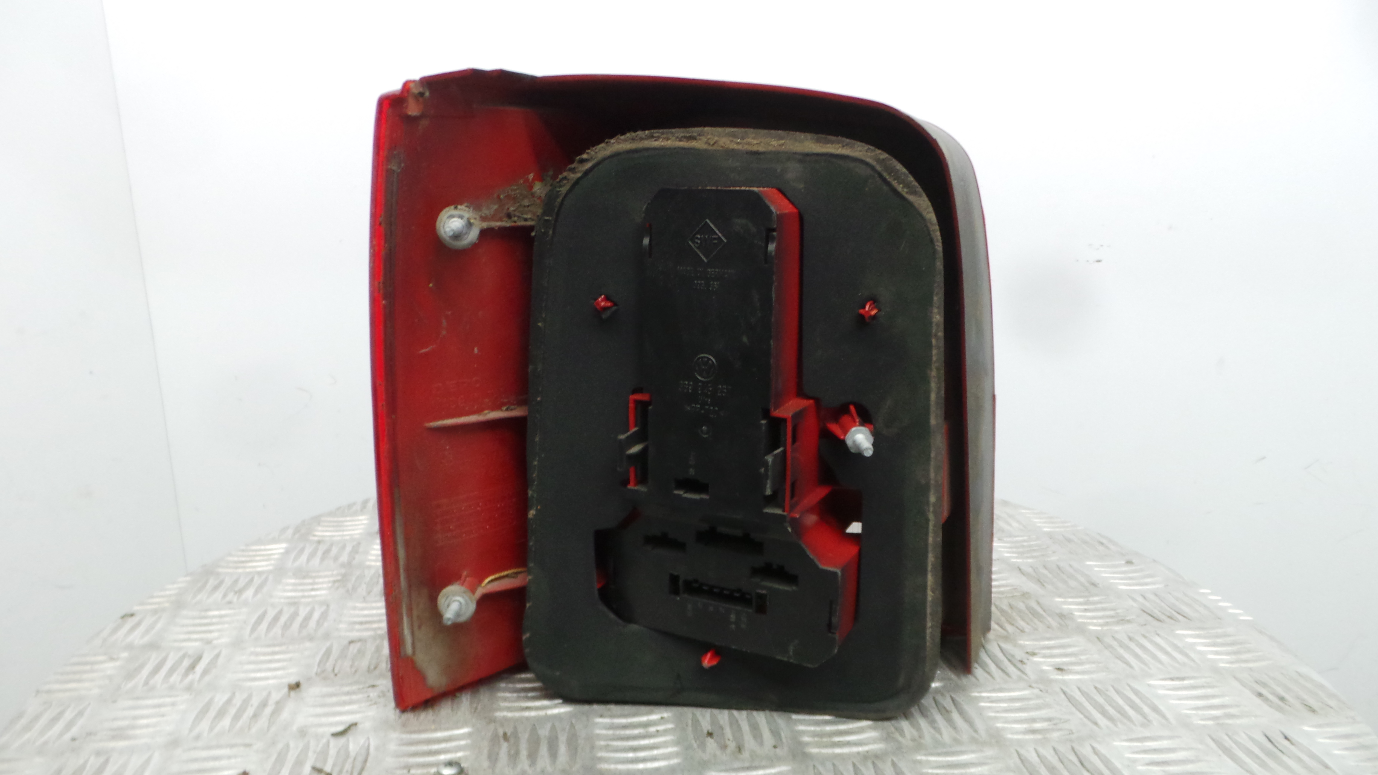 Farolim Stop Dto 08-441-1962R-R - VW PASSAT B5.5 Estate (3B6), PASSAT B5.5 Variant (3B6)-36711290